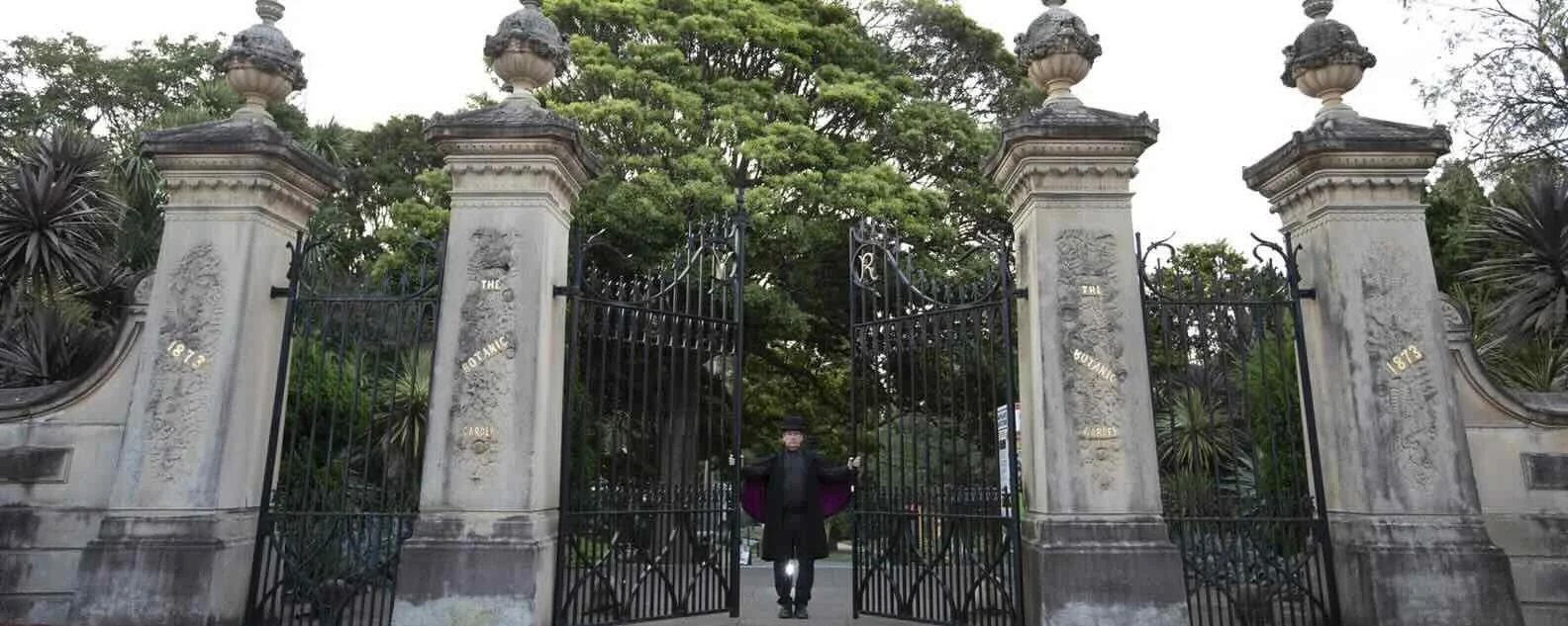 Ghostly Garden Tour for Kids at the Royal Botanic Garden Sydney