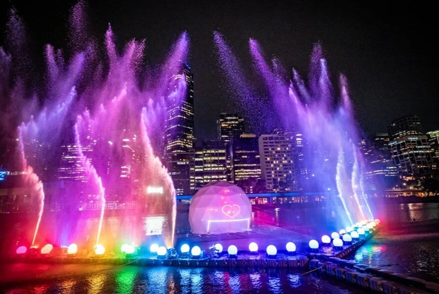 Crown Christmas River Show (Free)