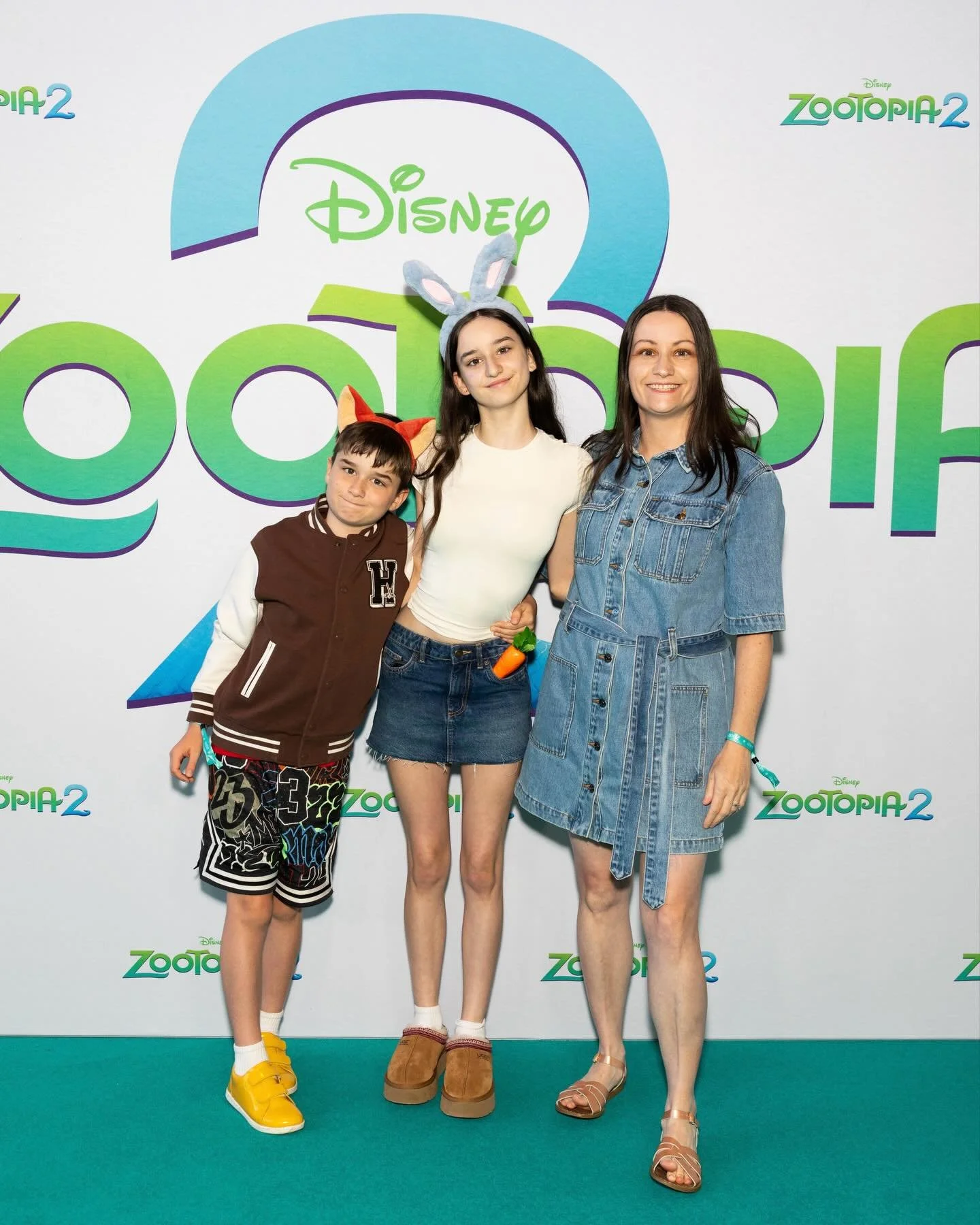 REVIEW &ndash; Zootopia 2 Exclusive Preview Screening &amp; Movie Review 🐰🦊🐍 

We were invited to an exclusive preview of Disney&rsquo;s latest Zootopia last night and were spoilt with a fun disco party featuring a DJ spinning Zootopia hits, photo