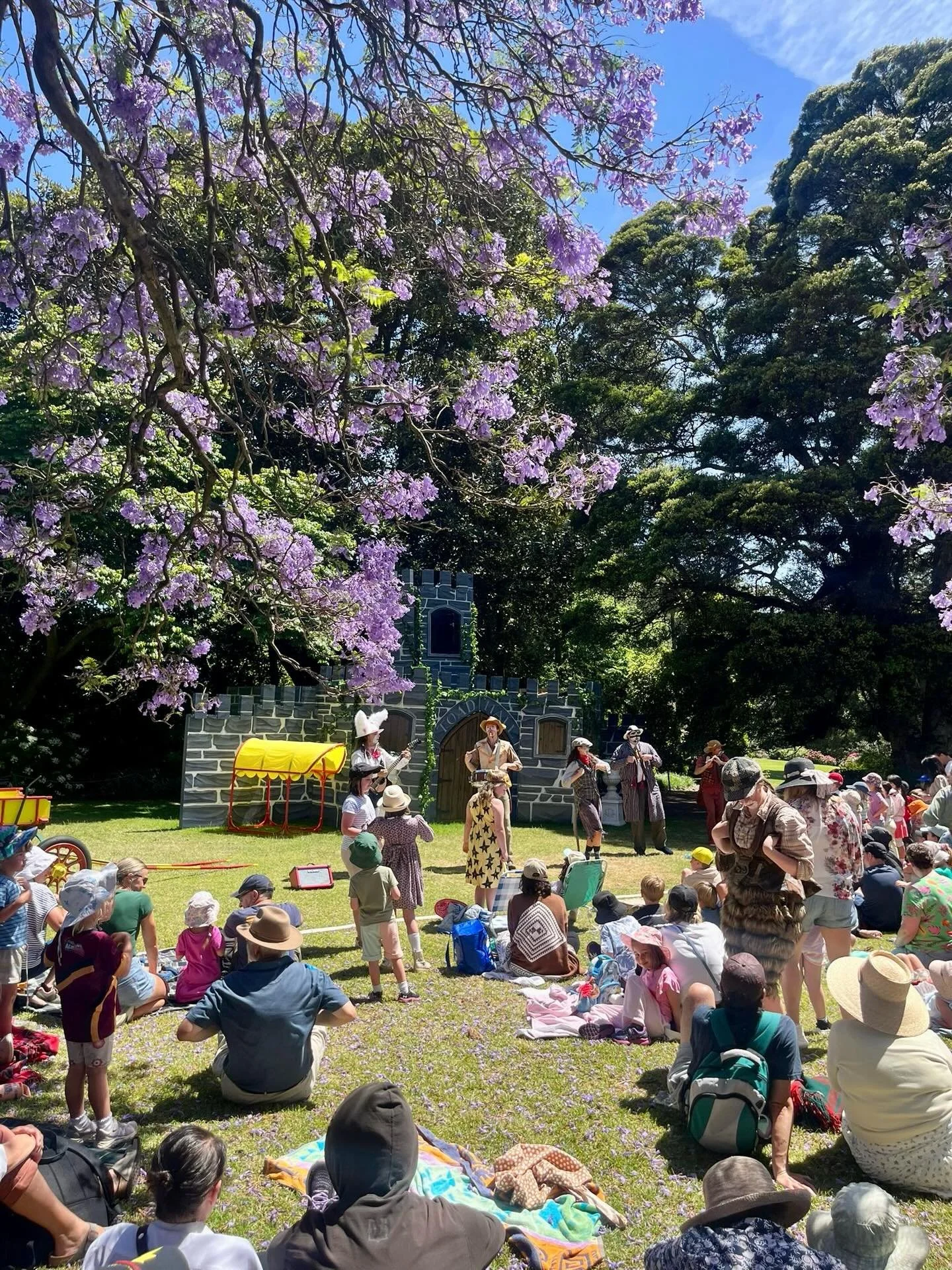 #melbourne REVIEW - The Wind in the Willows at Royal Botanic Gardens &ndash; Oak Lake.

@mailed_with_love headed to The Wind in the Willows for a gorgeous morning in the Royal Botanic Gardens a few days ago with her family and loved the experience. T