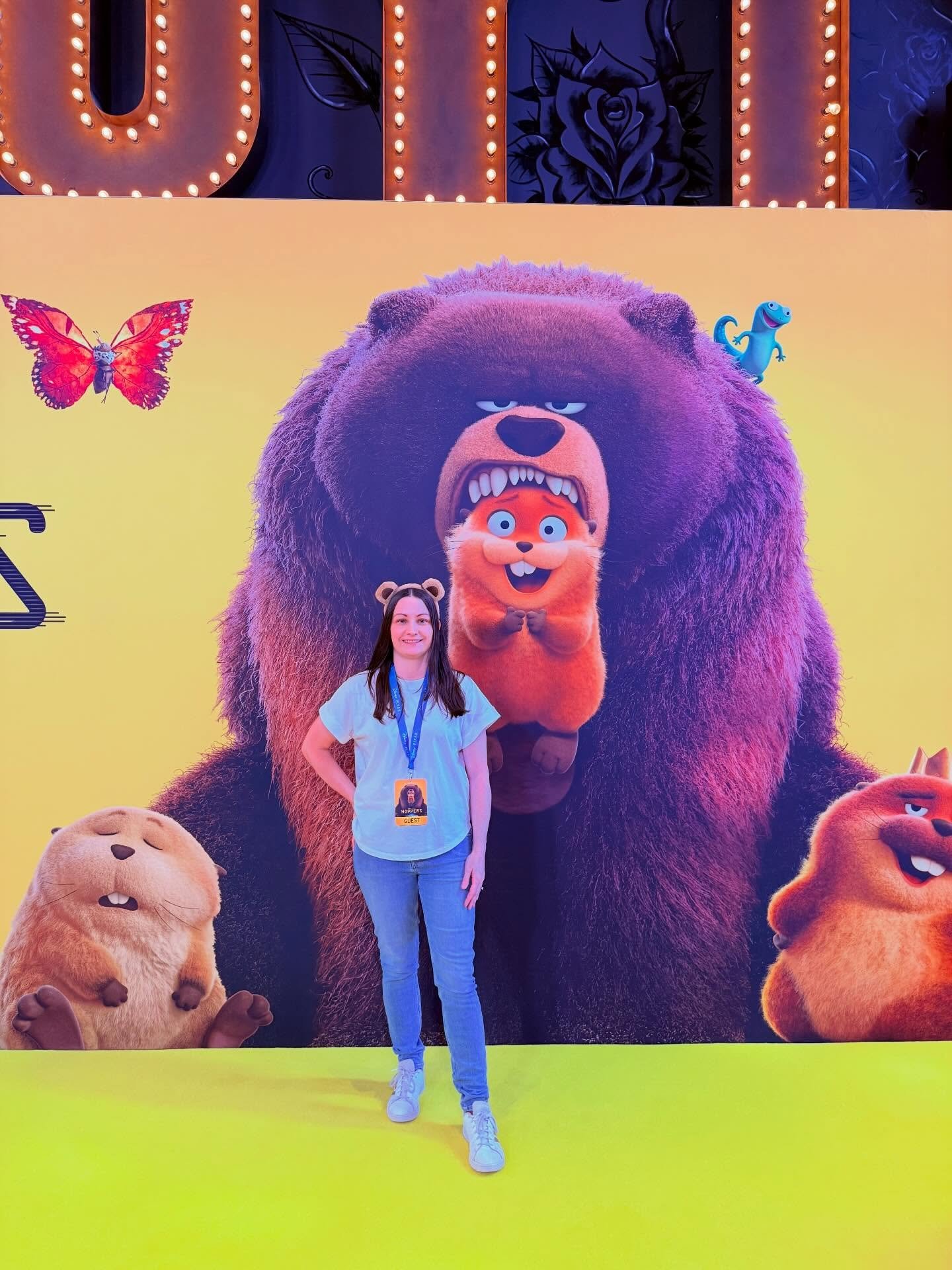 REVIEW - Sydney @disneyaunz @pixar HOPPERS Exclusive Preview Screening.

Hopping and smiling after watching Hoppers this afternoon! Such an adorable, fun, crazy and heartwarming movie with cute and funny characters! 

The movie is about a 19-year-old