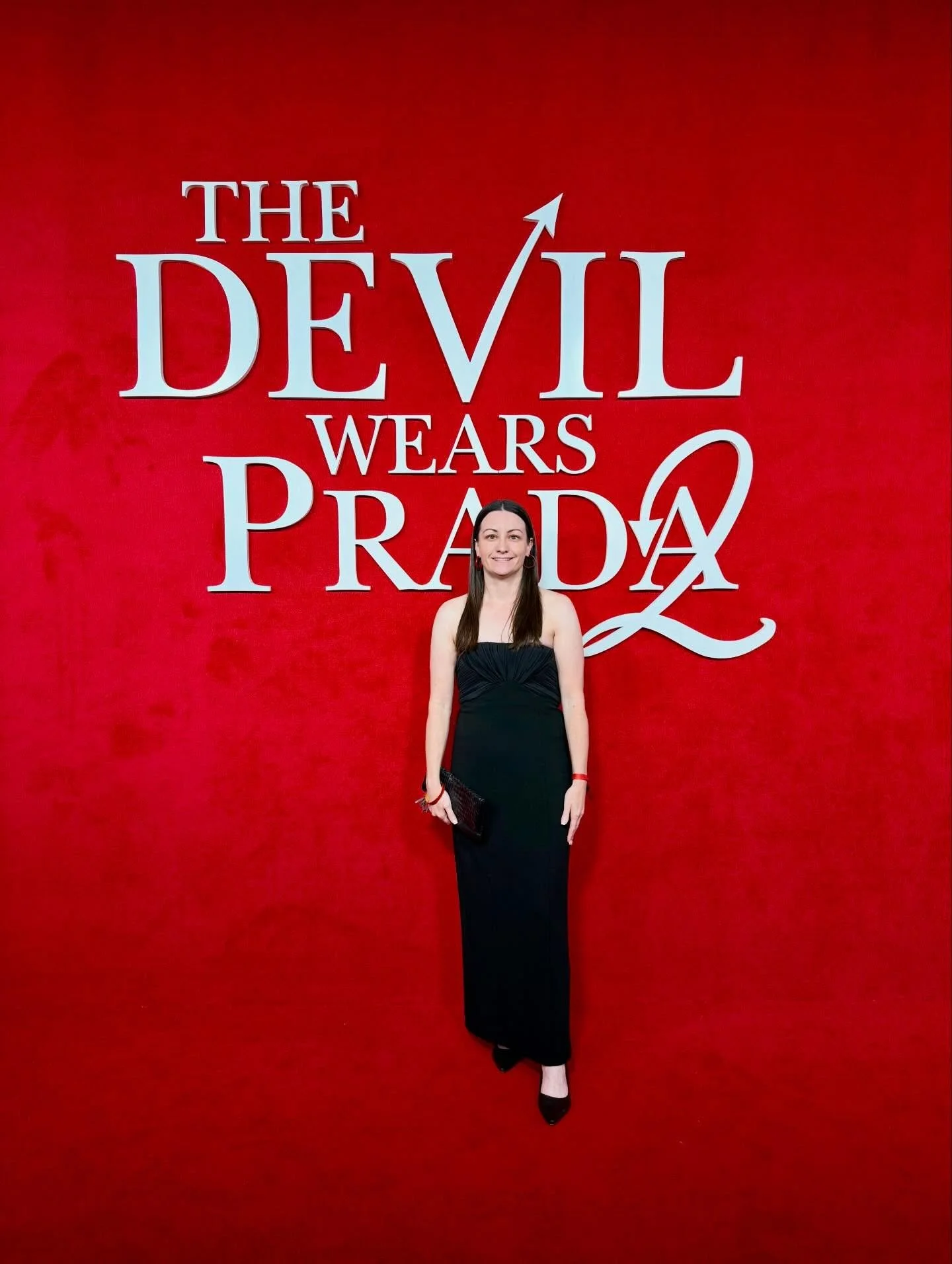 #sydney REVIEW The Devil Wears Prada 2 Gala Event at the State Theatre Sydney.&nbsp;A glamorous evening fitting for a perfectly made sequel and I was happy to be in great company with my stylish friend @chamellephoto ! We were spoilt to have Aussie s