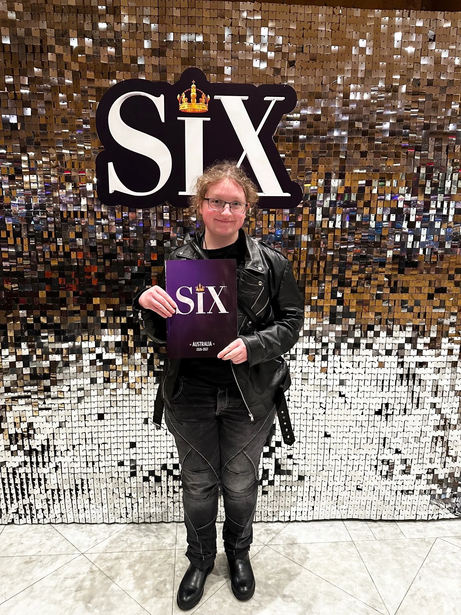 #melbourne REVIEW - SIX the Musical at Melbourne&rsquo;s Comedy Theatre.

The Queens are back in town and touring Australia, first stop Melbourne, then Sydney and Brisbane! Renata and Anastasia headed to the opening night last week and loved their fi