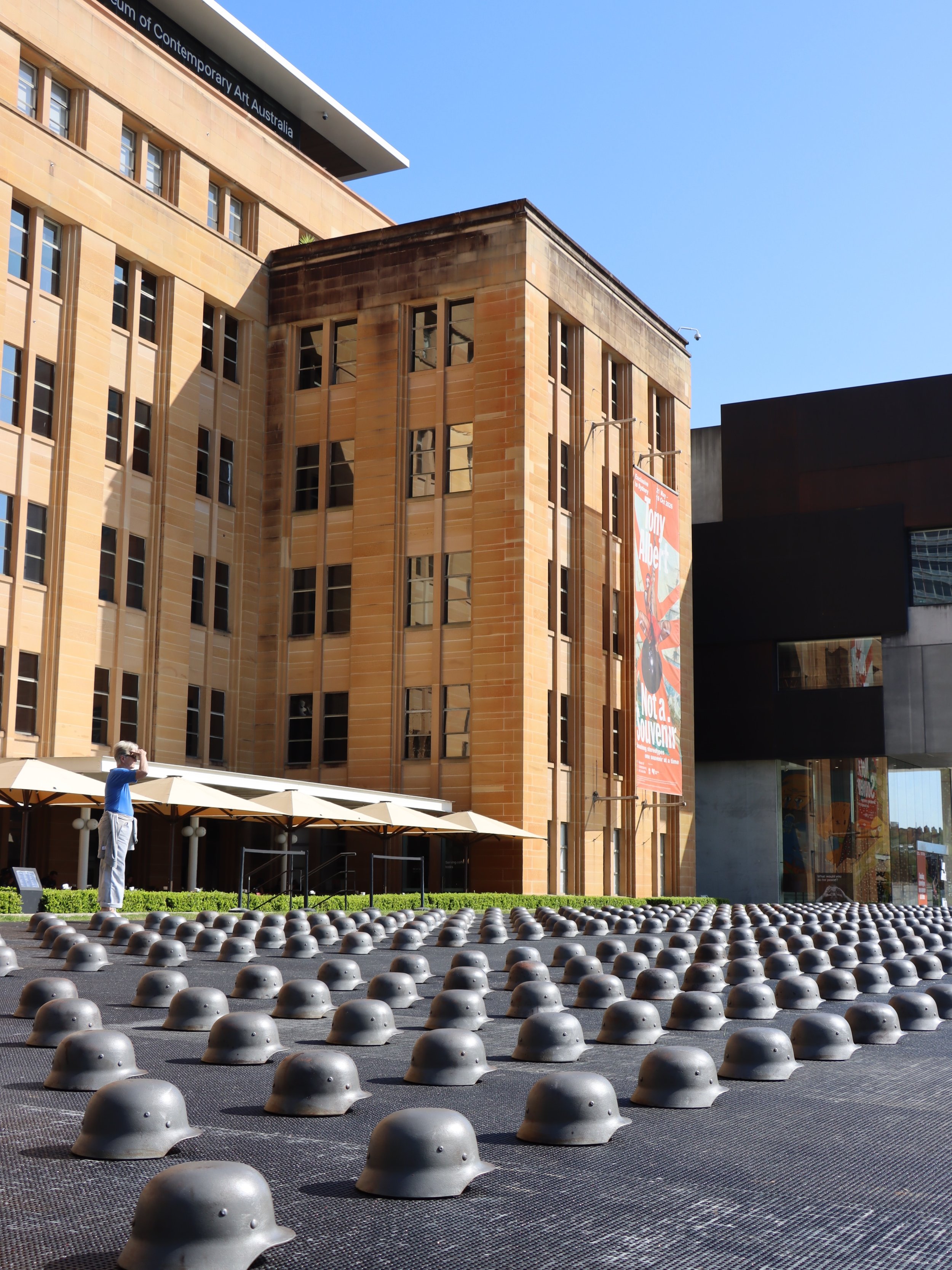 #sydney Just revealed this morning: Mushrooms by Ai Weiwei.

Ai Weiwei&rsquo;s new sculpture has been created for the MCA&rsquo;s second instalment of the Neil Balnaves Tallawoladah Lawn Commission, supported by The Balnaves Foundation.

The work fea
