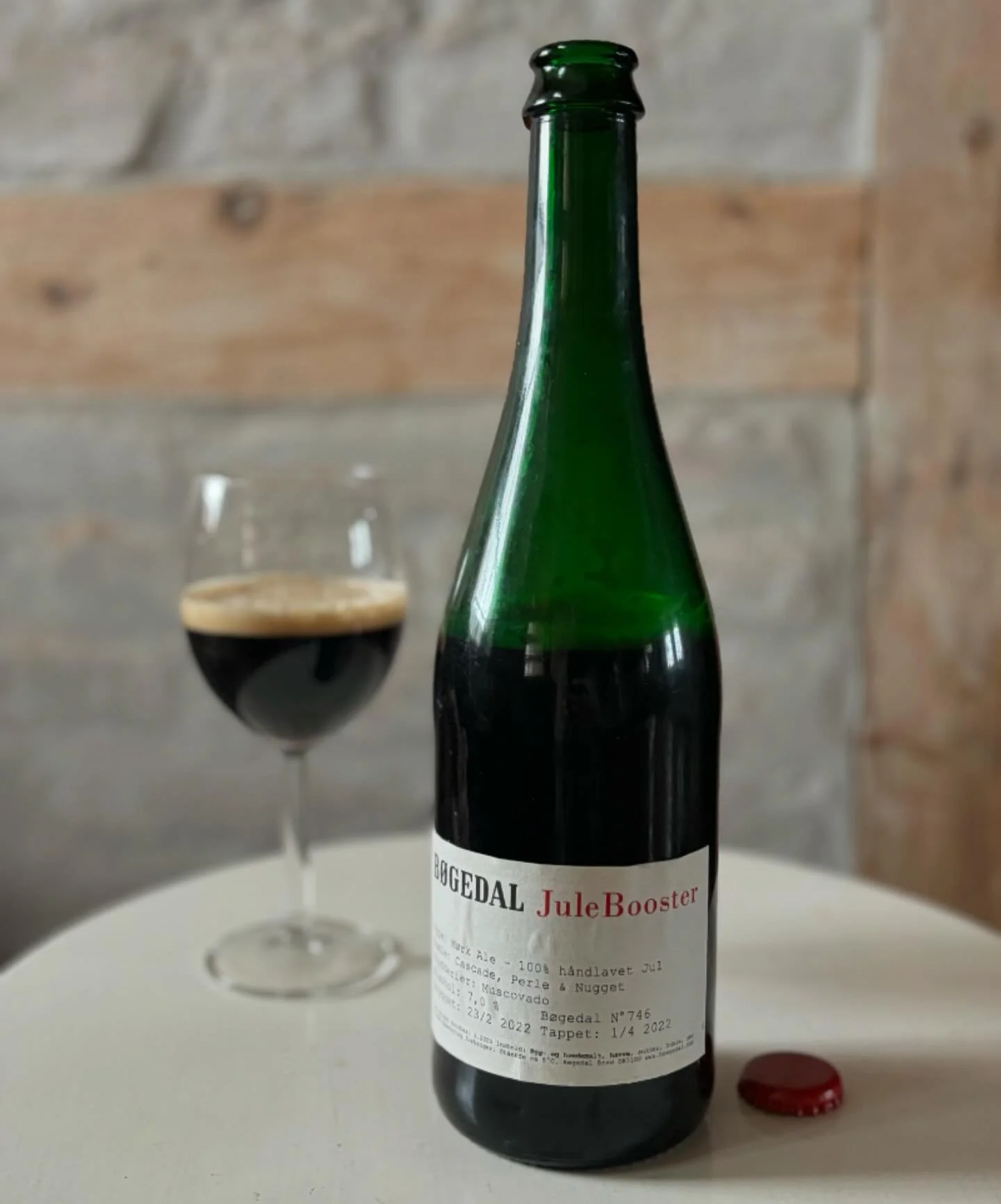 M&aring;tte lige smage en ekstra gang p&aring; lidt jule&oslash;l 🍺

#jule&oslash;l 
#b&oslash;gedal 
Julebooster