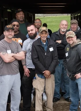 GROUP OUTINGS Schedule to bring a group of 5-10 veterans for a 3 hour field trip. This outing includes ground based exercises, grooming, tacking, and finishes off with a short riding lesson.
