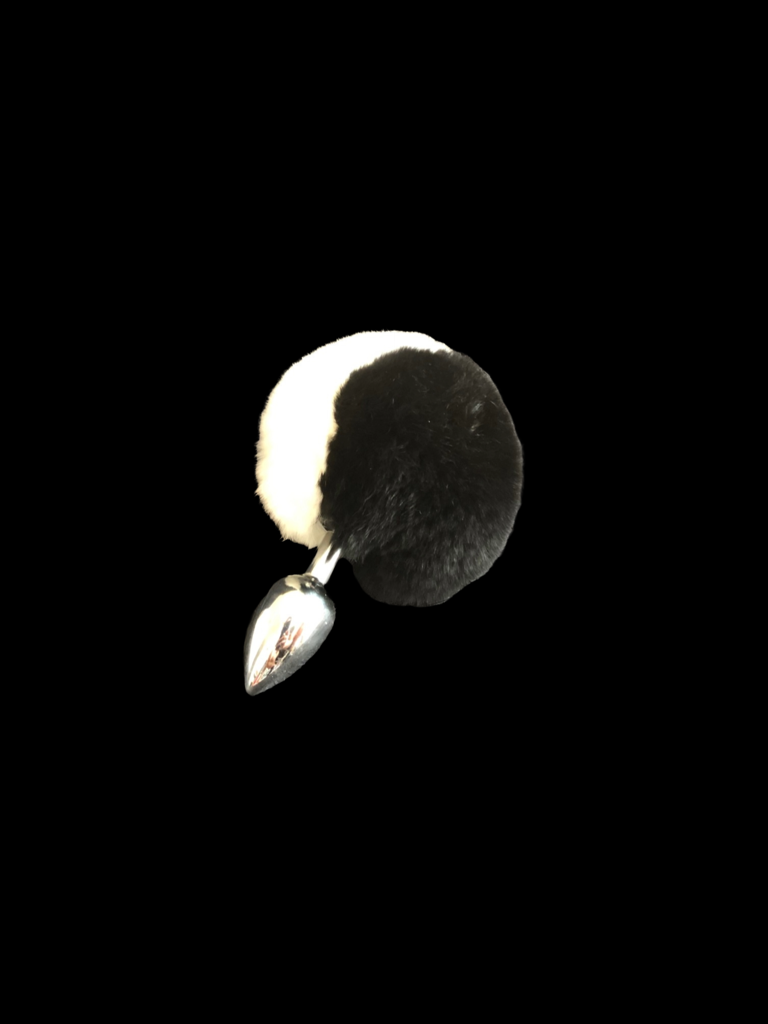 Black & White Rex Bunny Tail.png
