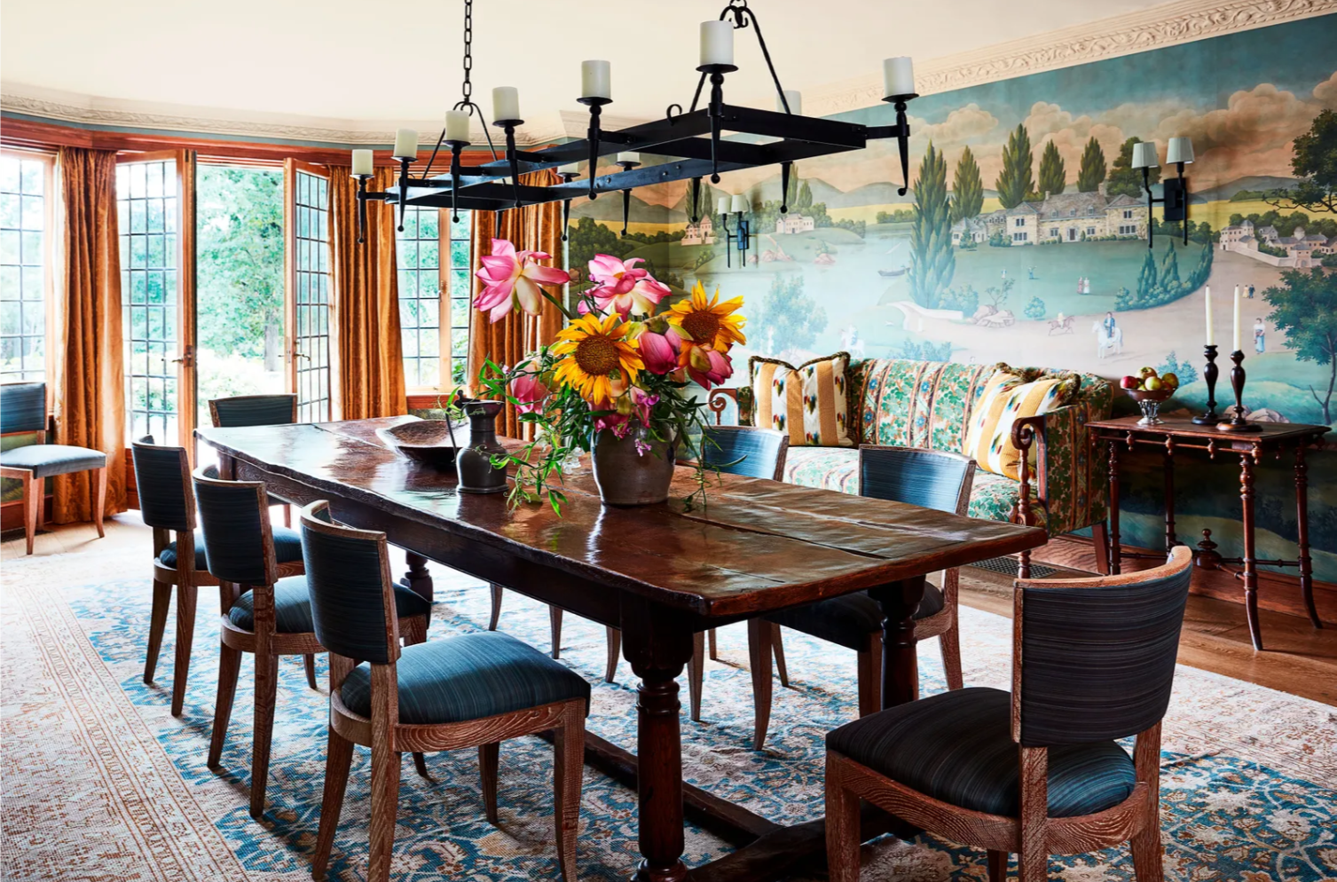 Gracie Wallpaper Installations