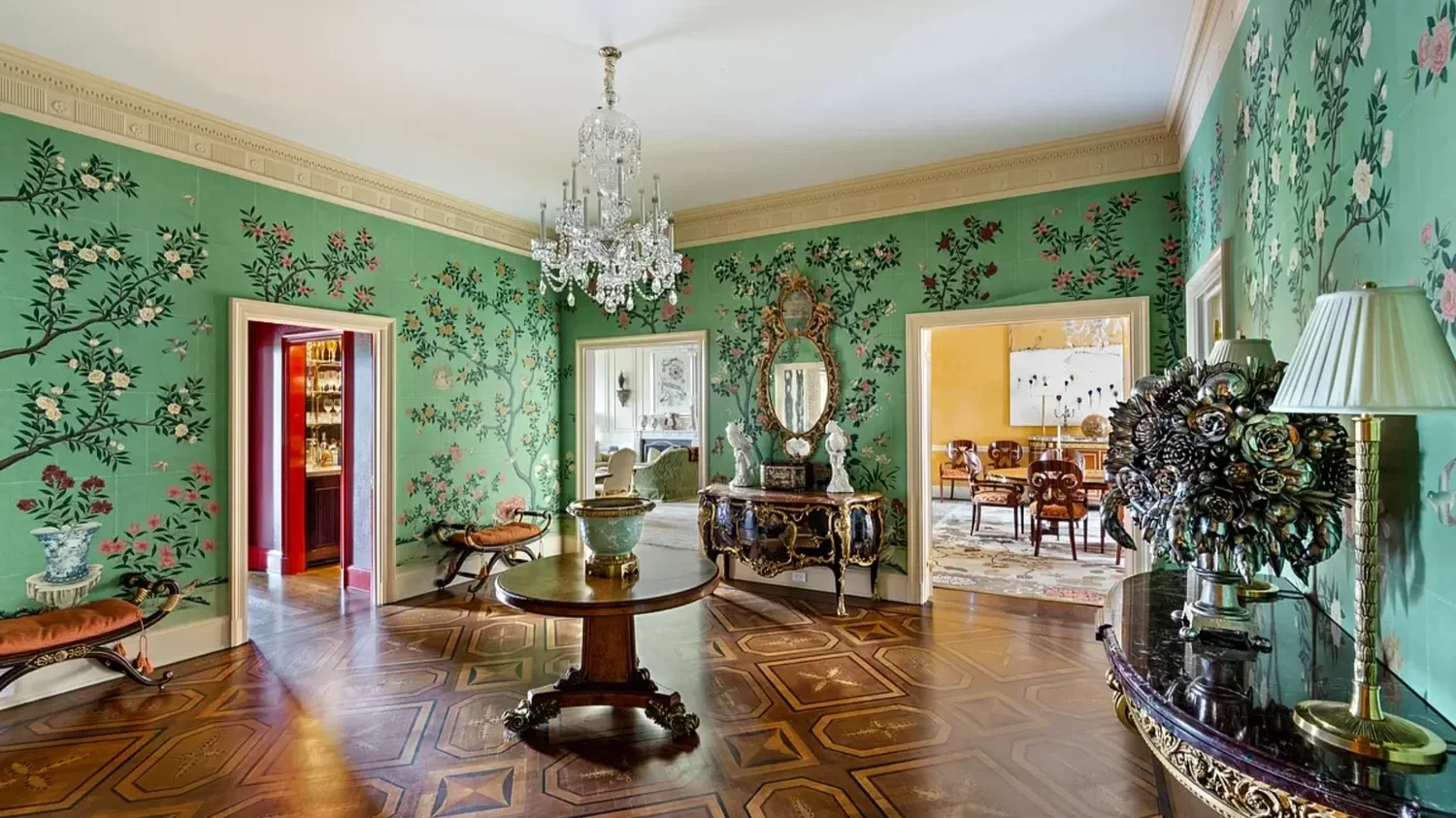 Gracie Wallpaper Installations