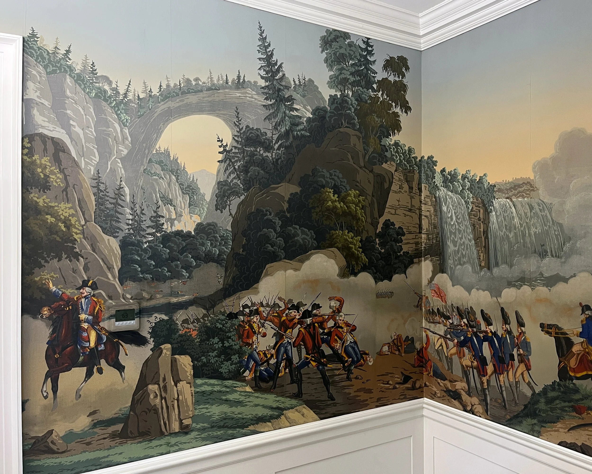 Zuber War of Independence wallpaper after restoration