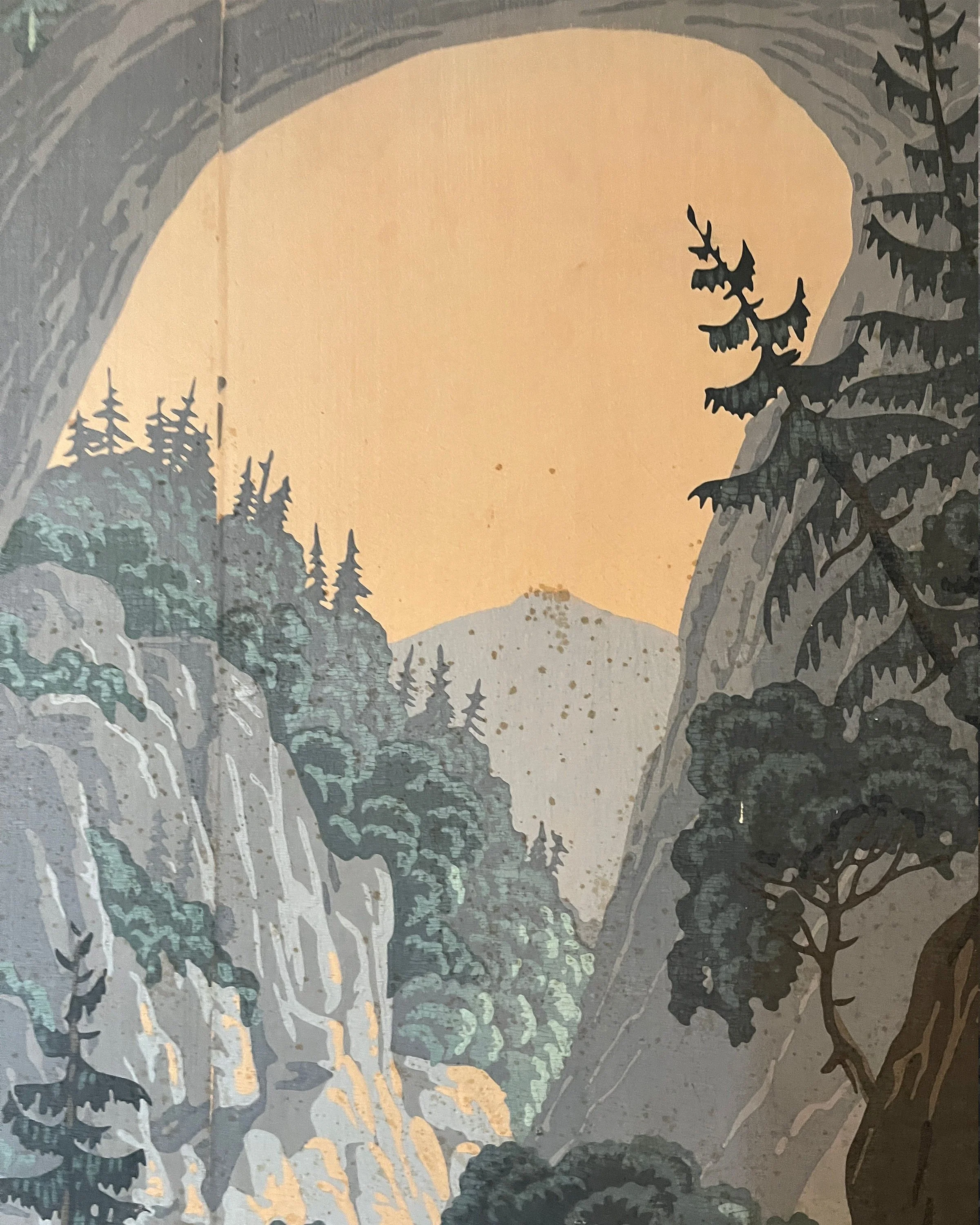 Antique War of Independence wallpaper before restoration