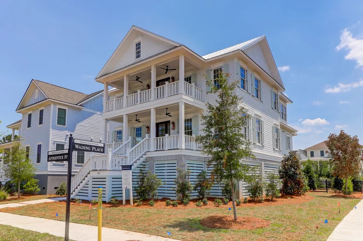 Custom home on Apprentice Street in Noble's Point, Daniel Island Park SC, built by Iconic Developments