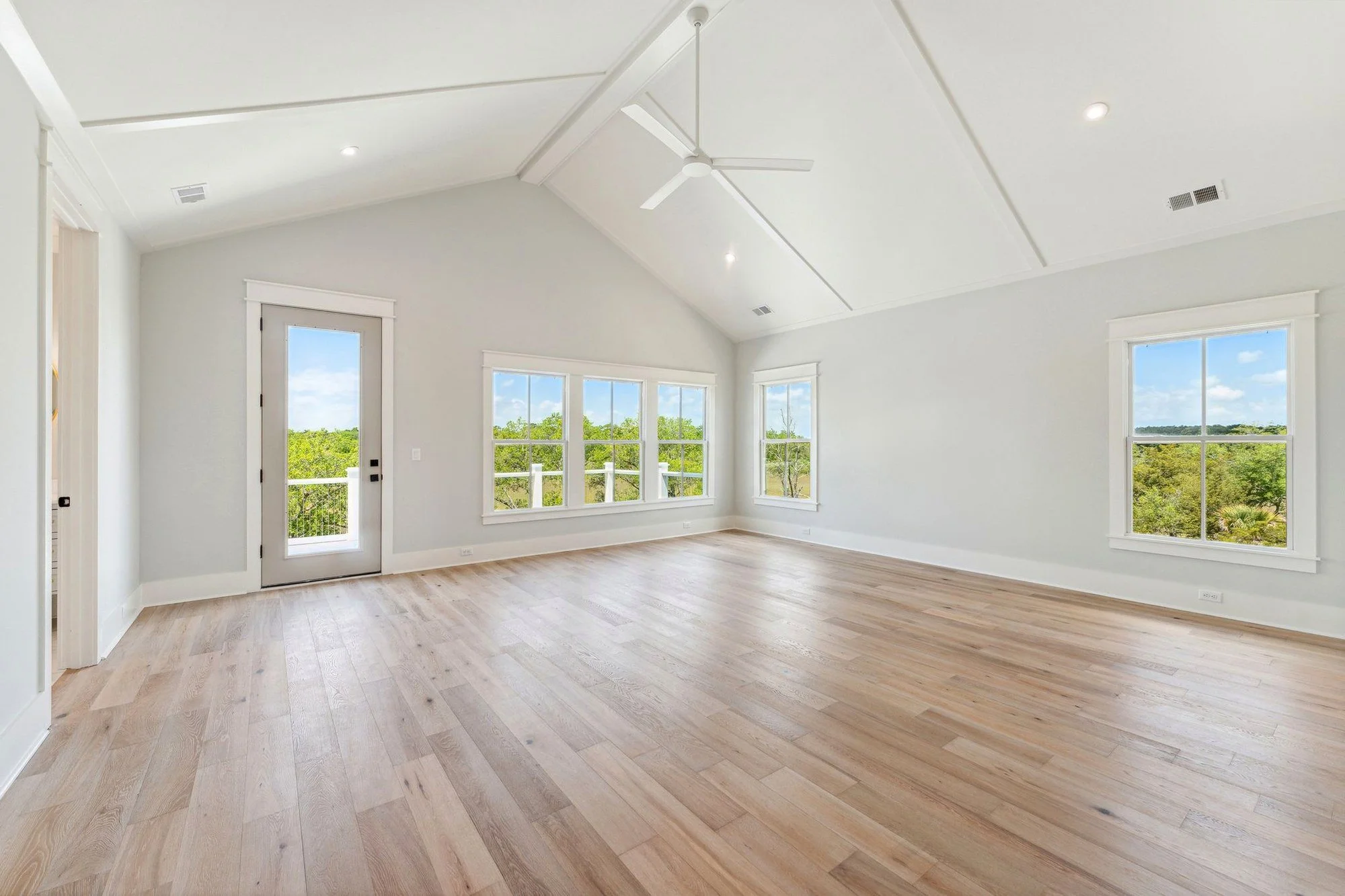 Spacious third-floor bonus room with vaulted ceilings built on Daniel Island SC