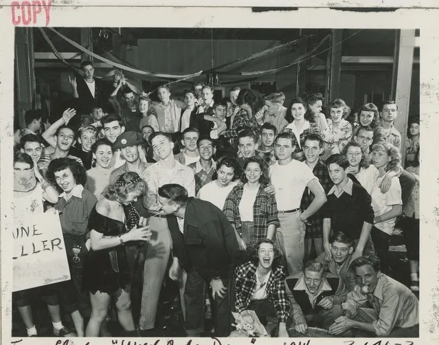 ArchiveBooklet48-Recreat066.jpg
