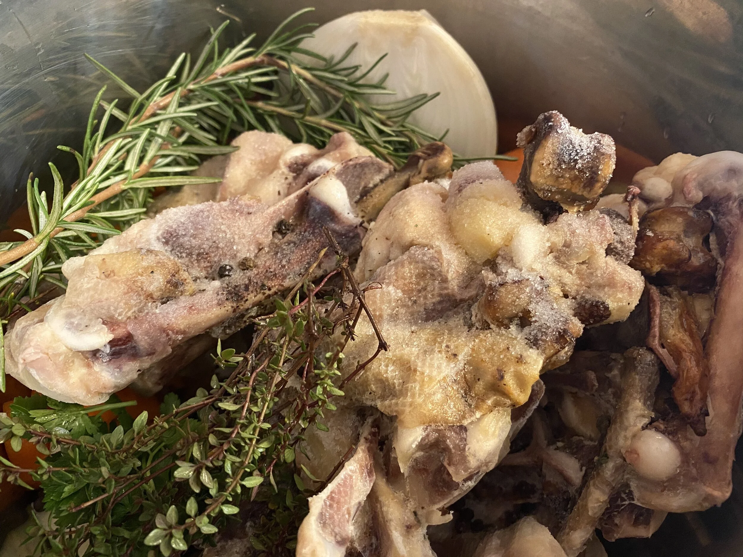 My Anyone-Can-Do-This Bone Broth