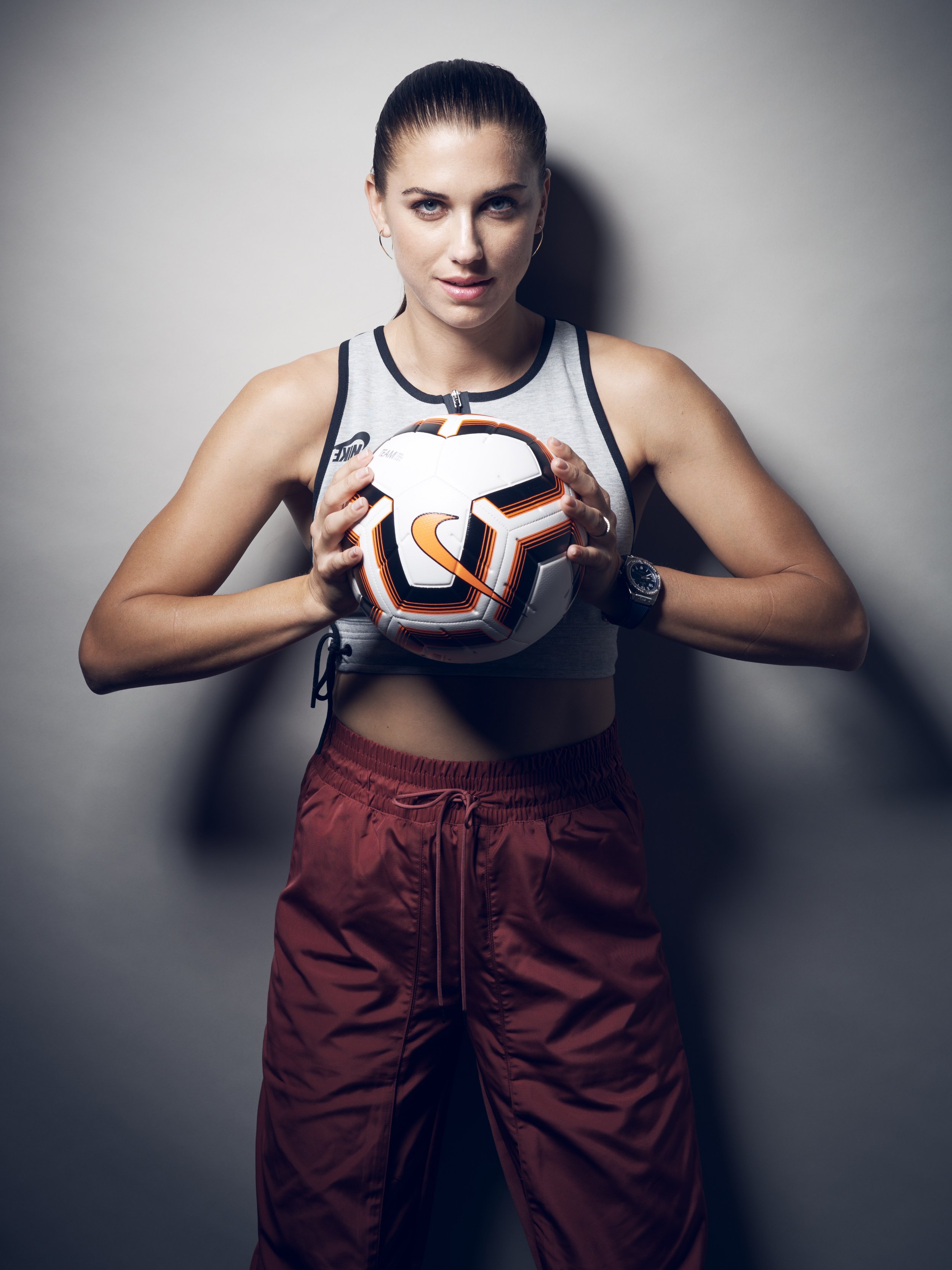 Alex Morgan / Soccer Player