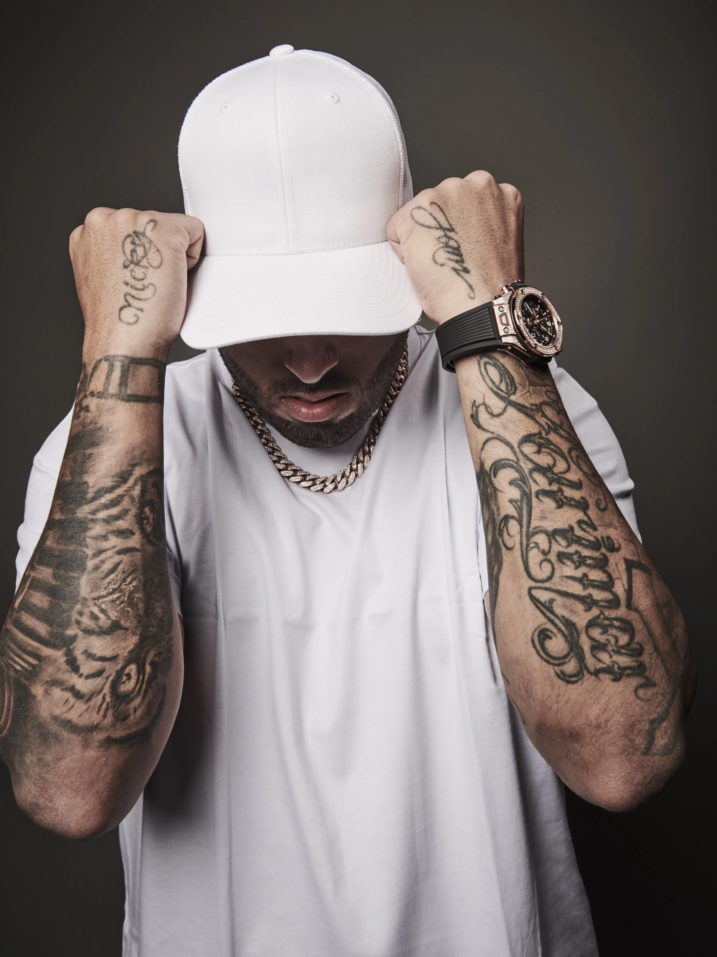 NICKY JAM / SINGER SONGWRITER