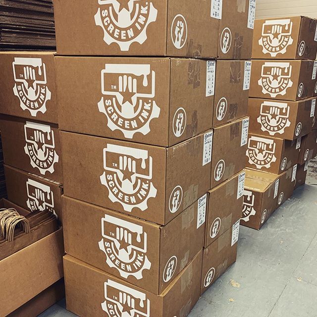 A whole lot of boxes left the shop this week. We hope you too are kicking off 2019 with a 💥! 🤜🤛 #screenprinting #mylnk #screeninkne #hello2019 #customapparel