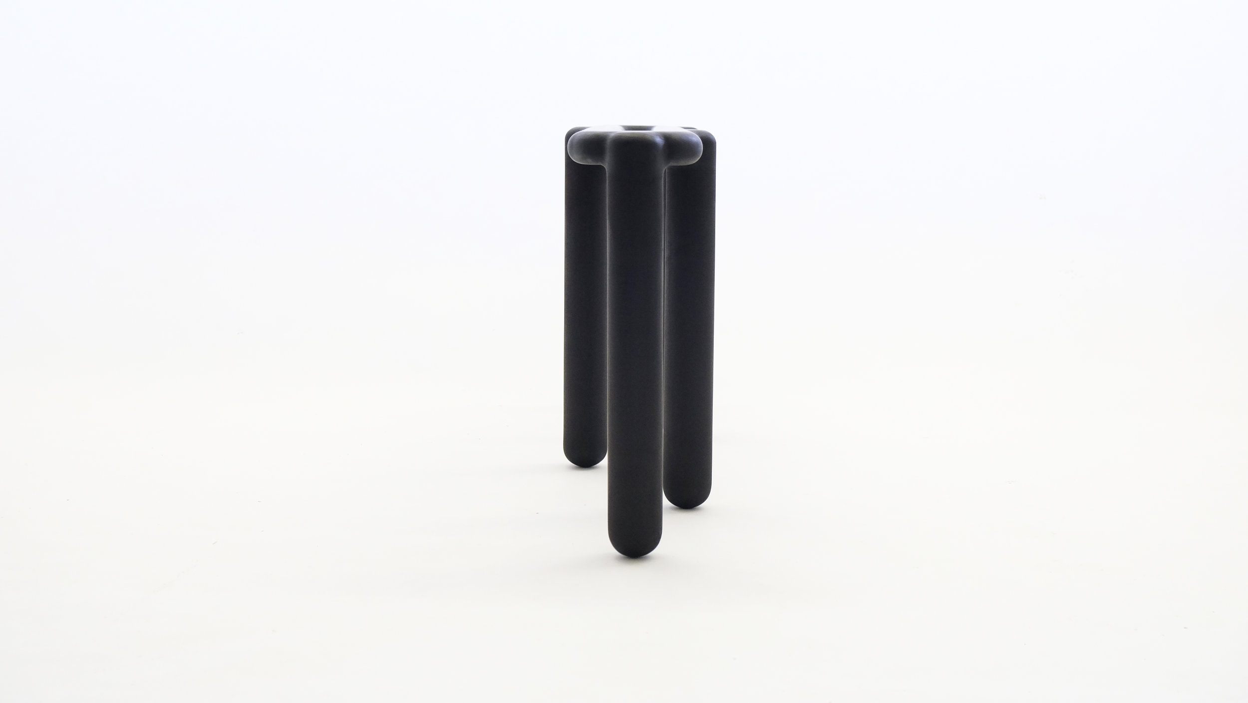 stool_bone_12-2e_loicbard.jpg
