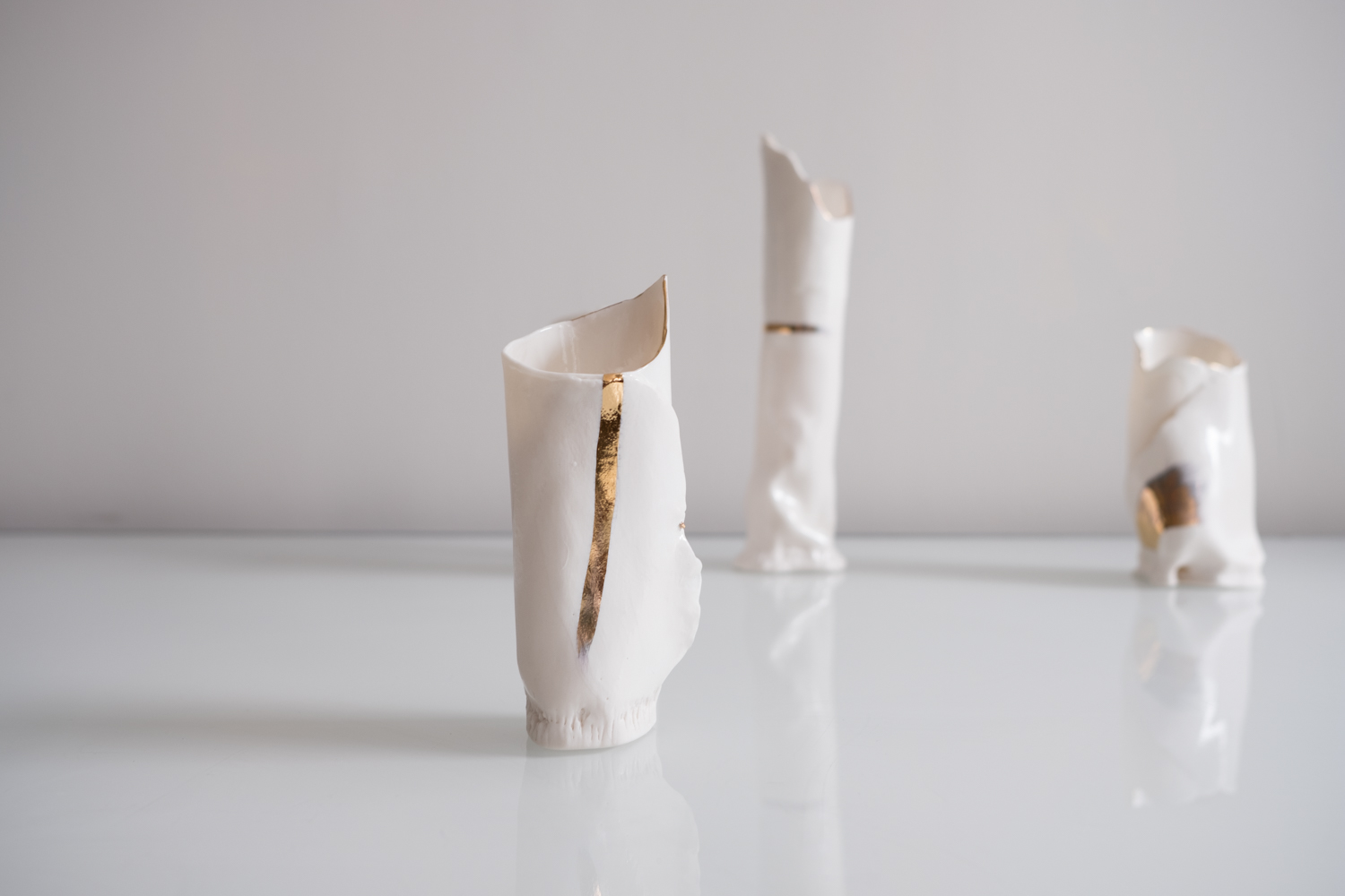 white vases-1.jpg