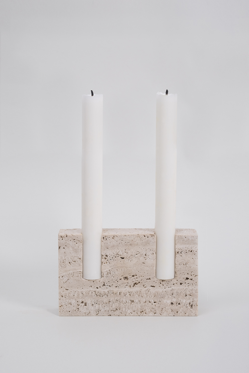 Snug candle holder_Bone white travertine_01.jpg