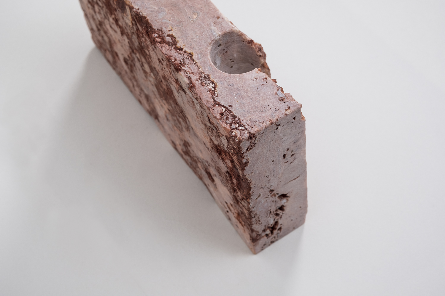 Snug candle holder_Red travertine_05.jpg
