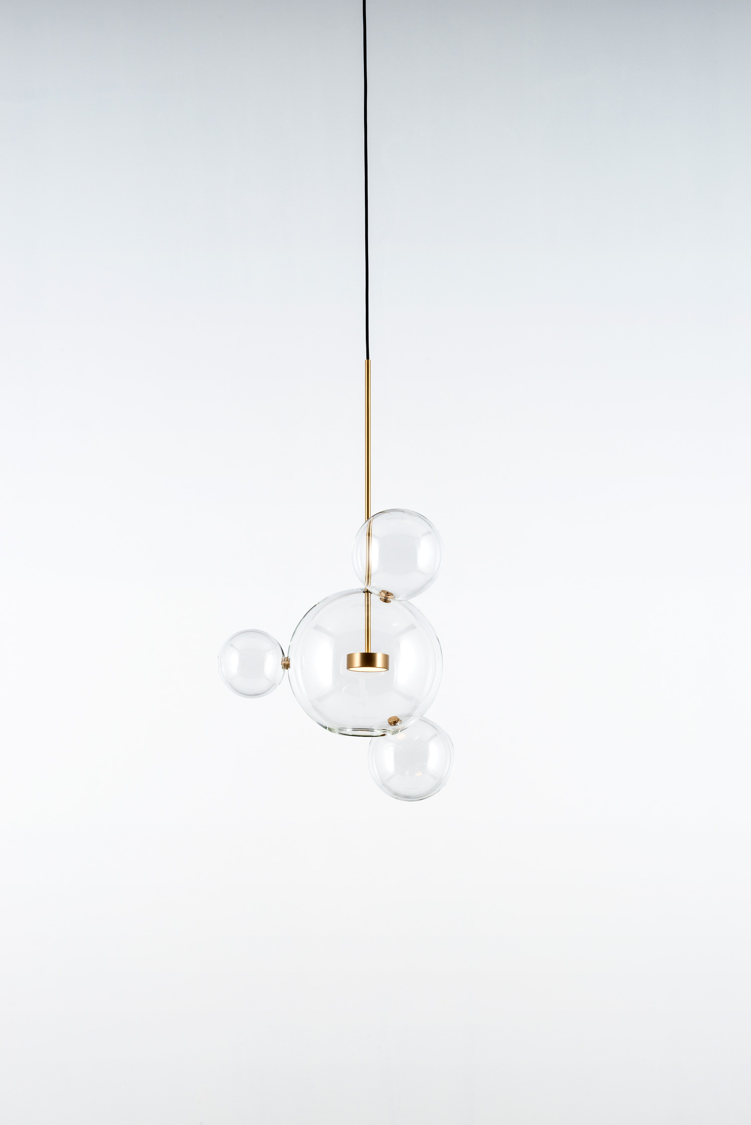 Giopato_Coombes_Bolle_Pendant_04_Bubbles_Ph_FedericoVilla.jpg