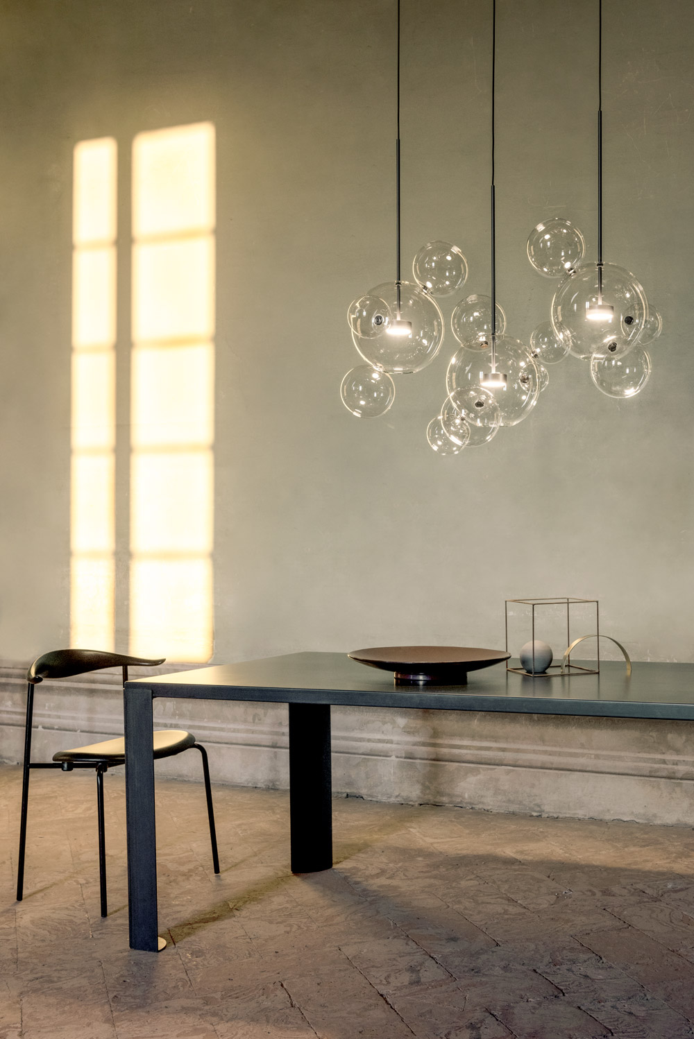 Giopato_coombes_Ph_Nathalie_Krag_2019_Bolle-Chandelier-14L_01_low.jpg
