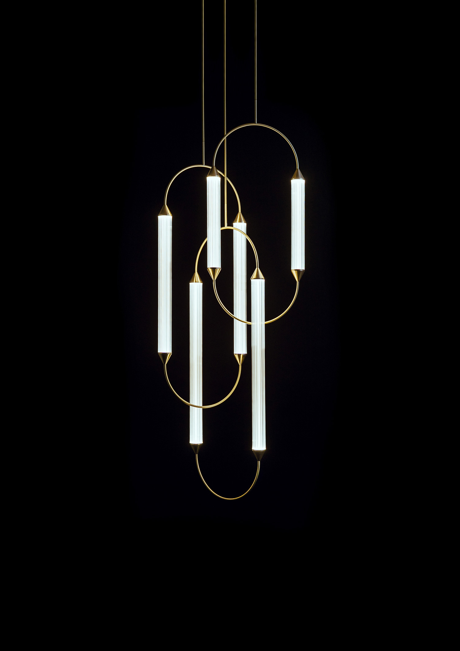 Giopato_Coombes_Cirque_Chandelier_4_Large_3_Ph_JonBronxl.jpg