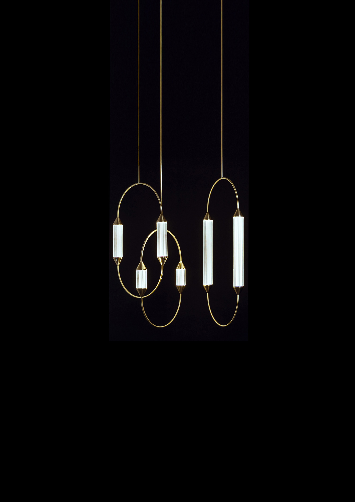 Giopato_Coombes_Cirque_Chandelier_3_Small_1_Ph_JonBronxl.jpg