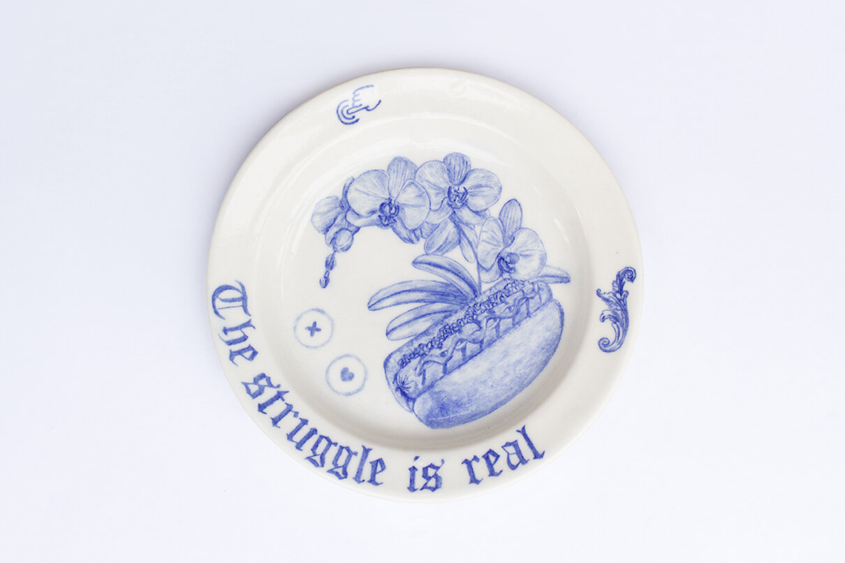 mathieu-frossard-mundane-plate-the-struggle-is-real-2018-stoneware-cobalt-blue-underglaze-glossy-glaze-195x195x17mm.jpg