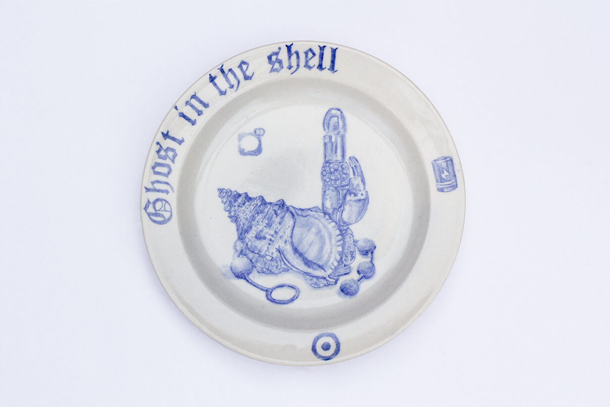 mathieu-frossard-mundane-plate-ghost-in-the-shell-2018-stoneware-cobalt-blue-underglaze-glossy-glaze-195x195x17mm.jpg