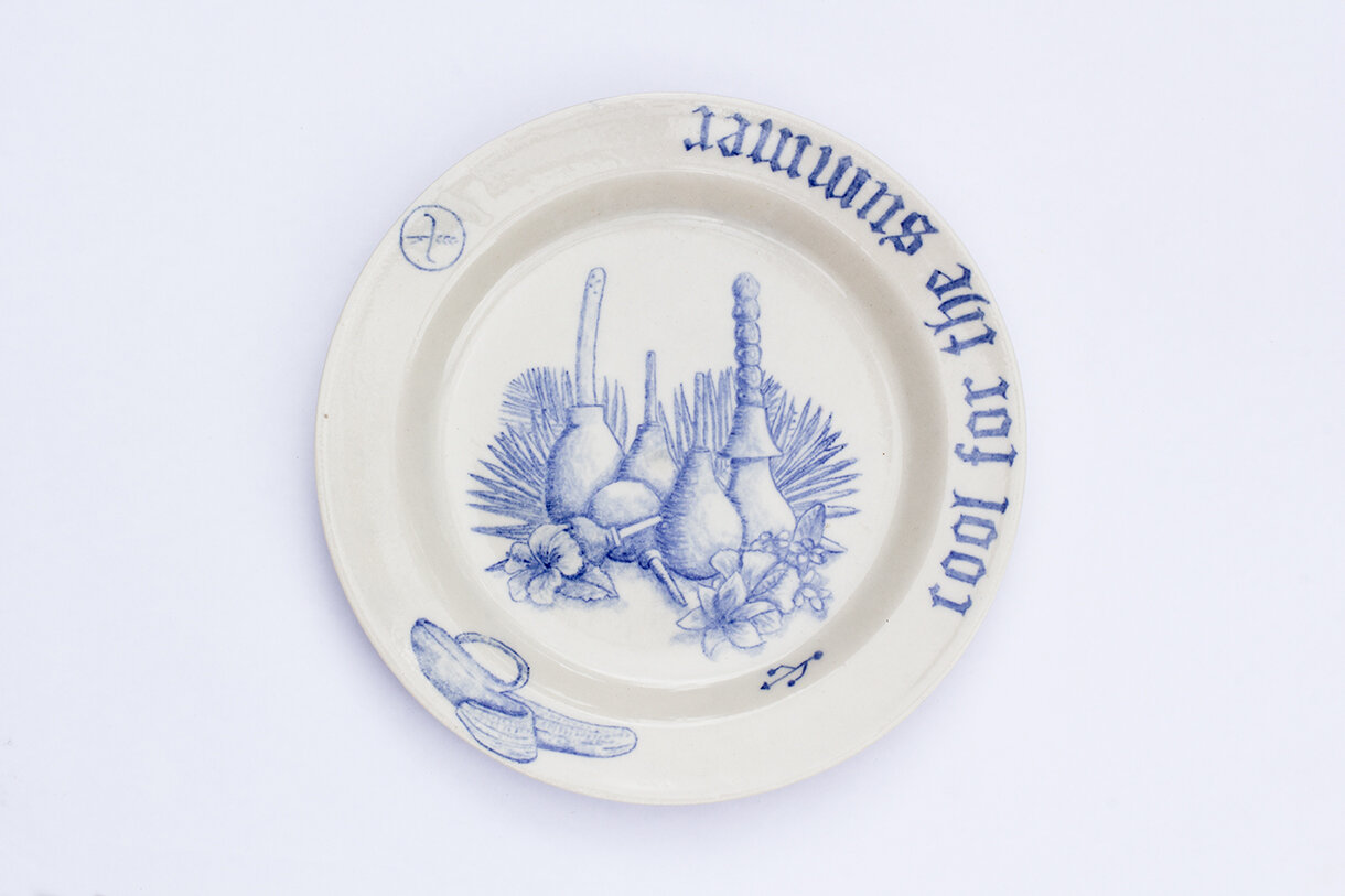 mathieu-frossard-mundane-plate-cool-for-the-summer-2018-stoneware-cobalt-blue-underglaze-glossy-glaze-195x195x17mm.jpg