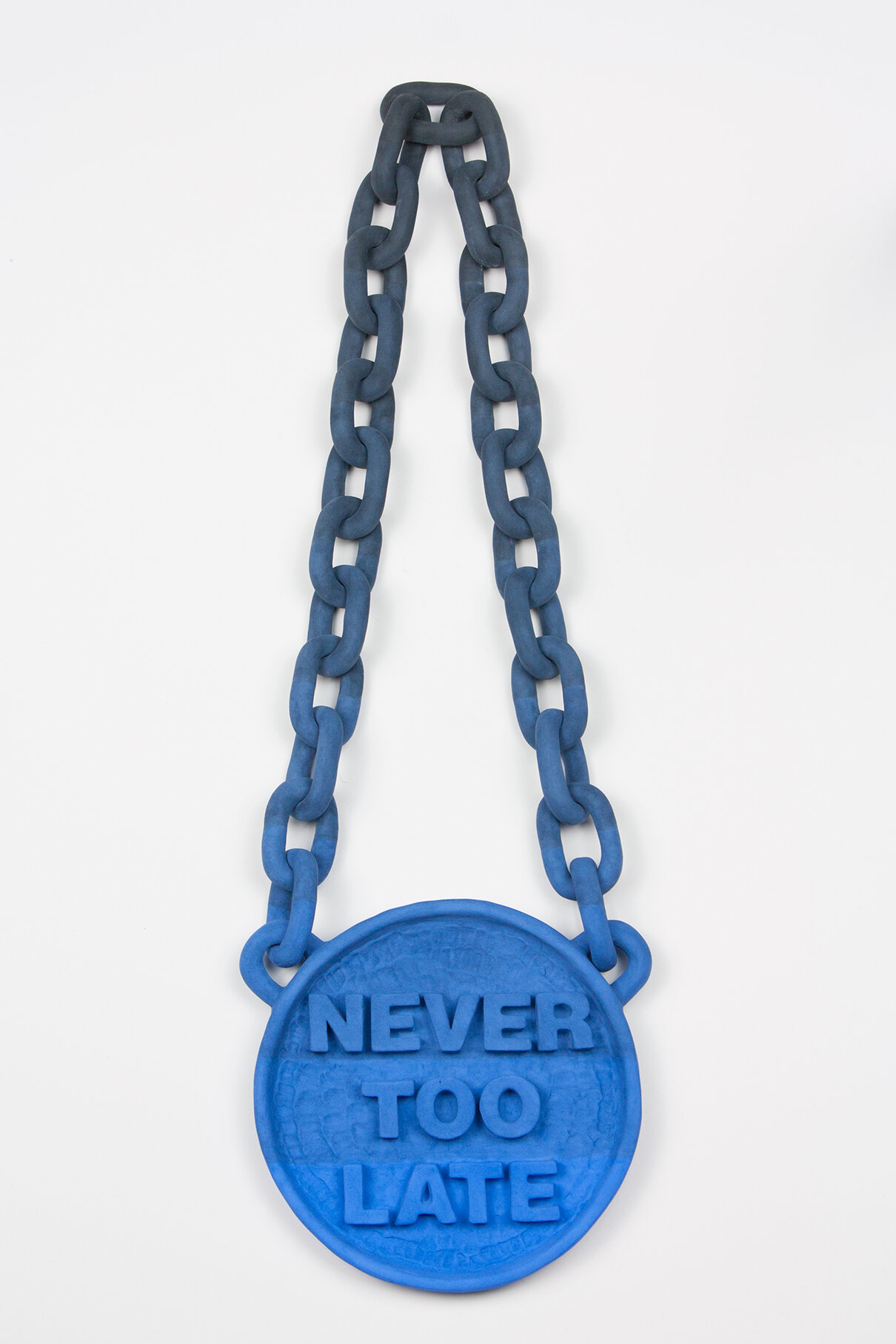 Mathieu-Frossard,-Never-too-late,-2020,-earthenware,-40x13,5x2,5cm-B.jpg