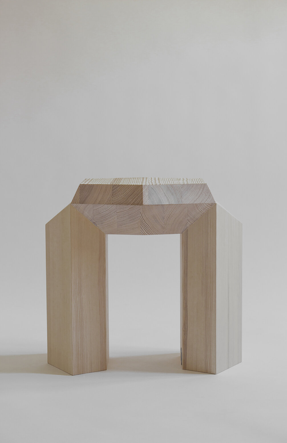 Ode Stool By Sizar Alexis6.jpg