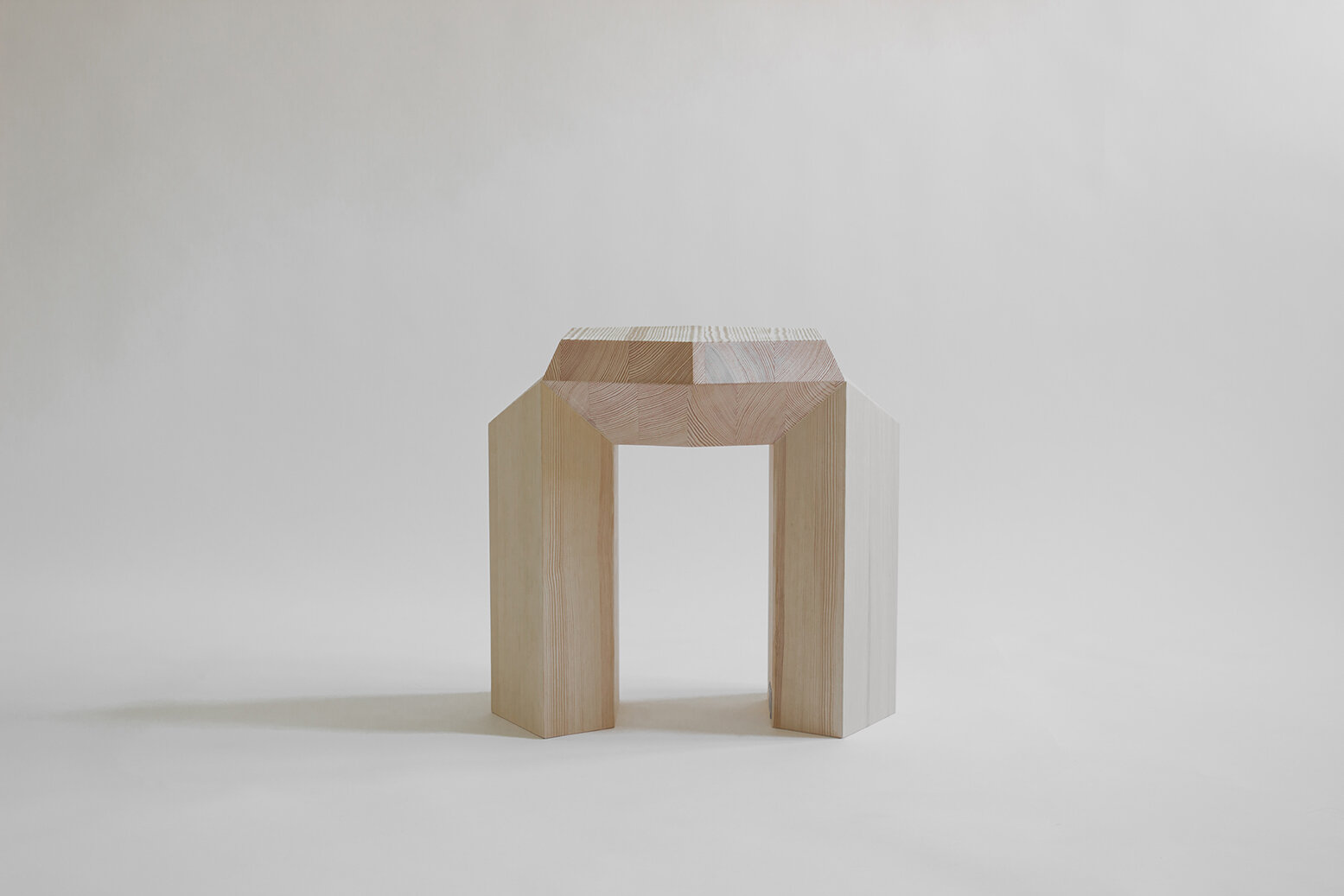 Ode Stool By Sizar Alexis5.jpg