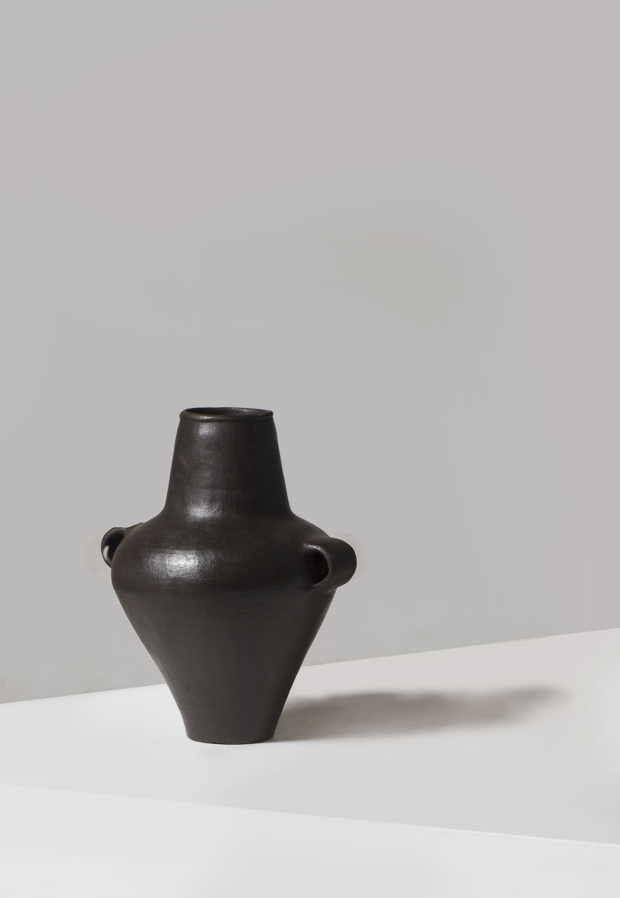 Anfora Vase_sm_Maria Paola Piras_Pretziada_side.jpg