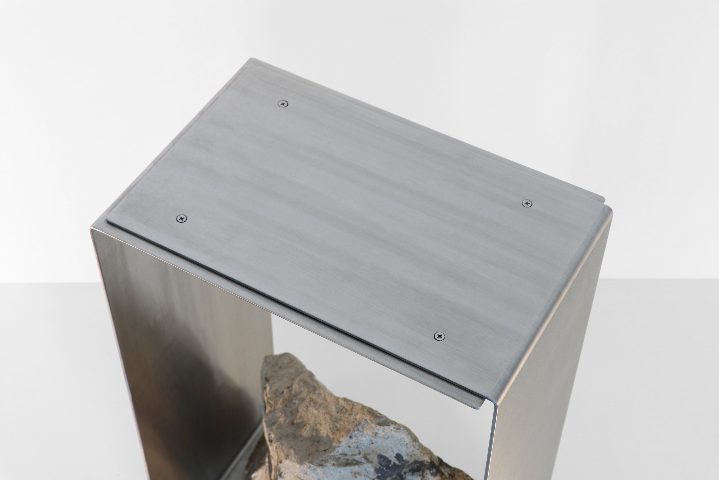 Steel and Stone - side table - Stainless steel -  edition 1 - B.jpg