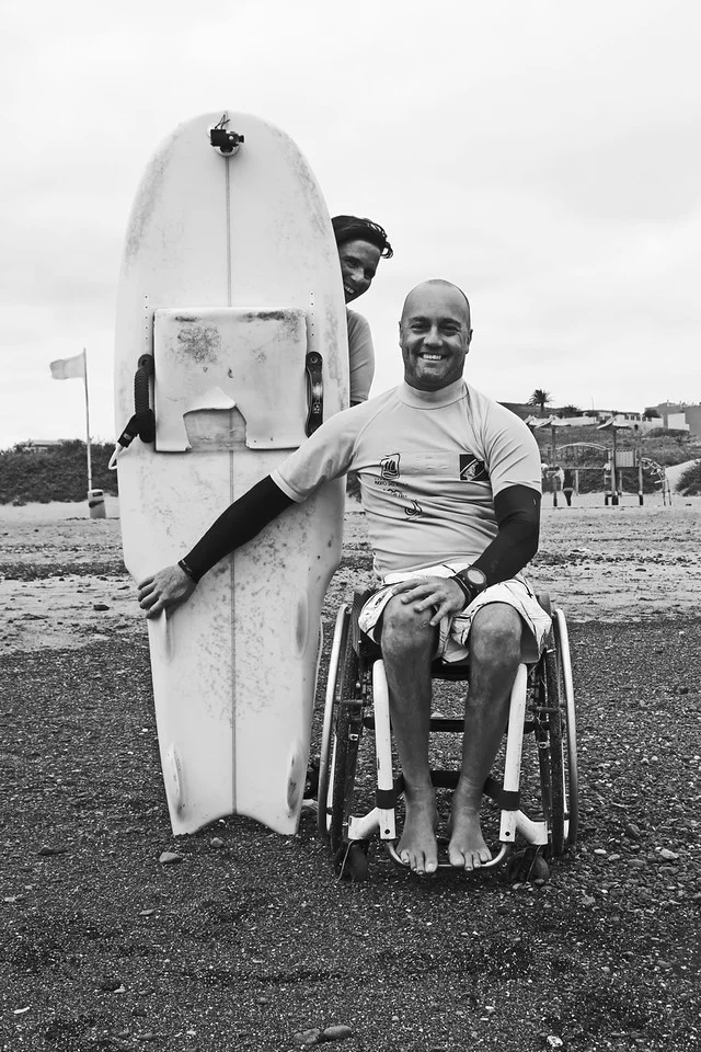 surfing for kids fuerteventura. Fuerte Tribu surf