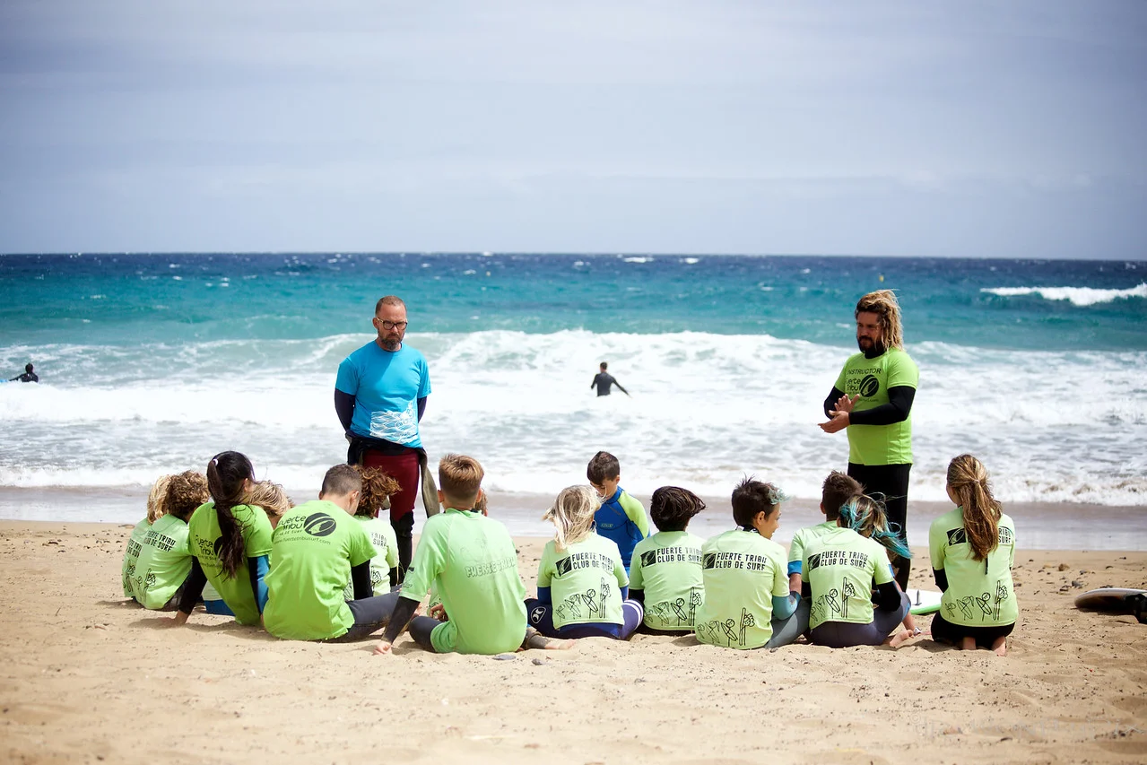clases de surf Fuerteventura. Cursos de surf para princpiantes