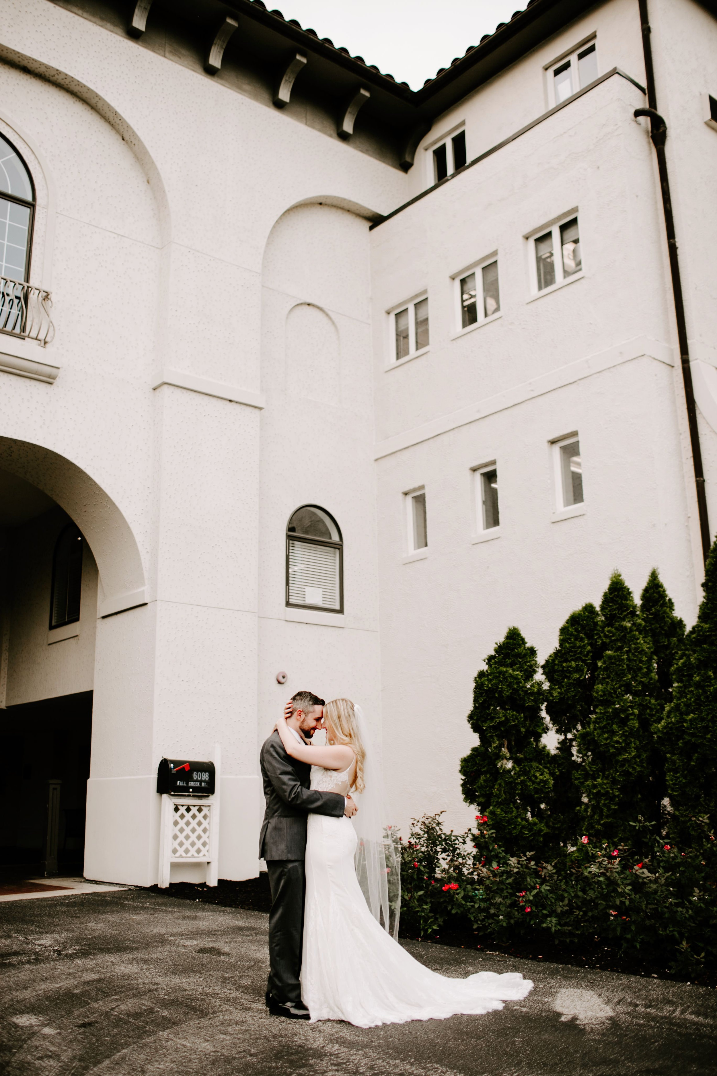 Shelby and Roger Hillcrest Country Club Wedding Indianapolis Indiana Emily Elyse Wehner Photography LLC-530.jpg