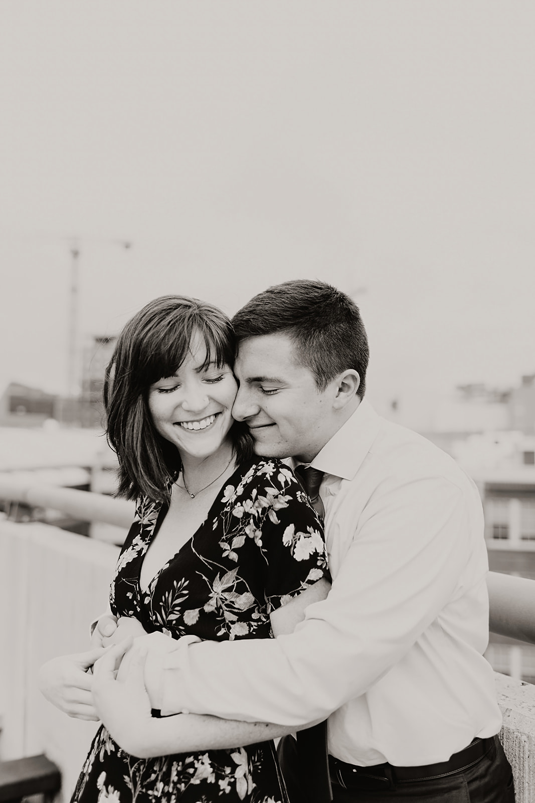   Click to browse the blog of this Downtown Indianapolis Engagement Session with Emily and Davis by Emily Wehner, Indianapolis photographer. Posing inspiration | Couples session location ideas | Urban engagement session #photography #engagementphotog