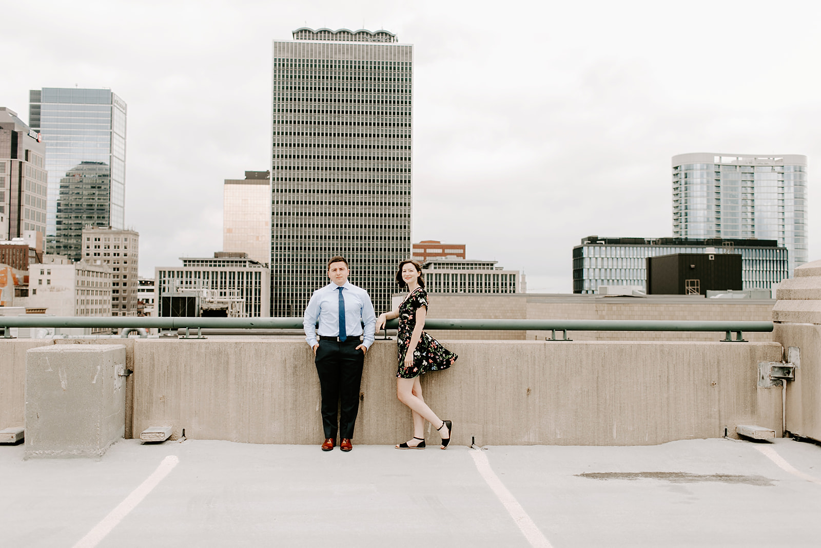   Click to browse the blog of this Downtown Indianapolis Engagement Session with Emily and Davis by Emily Wehner, Indianapolis photographer. Posing inspiration | Couples session location ideas | Urban engagement session #photography #engagementphotog