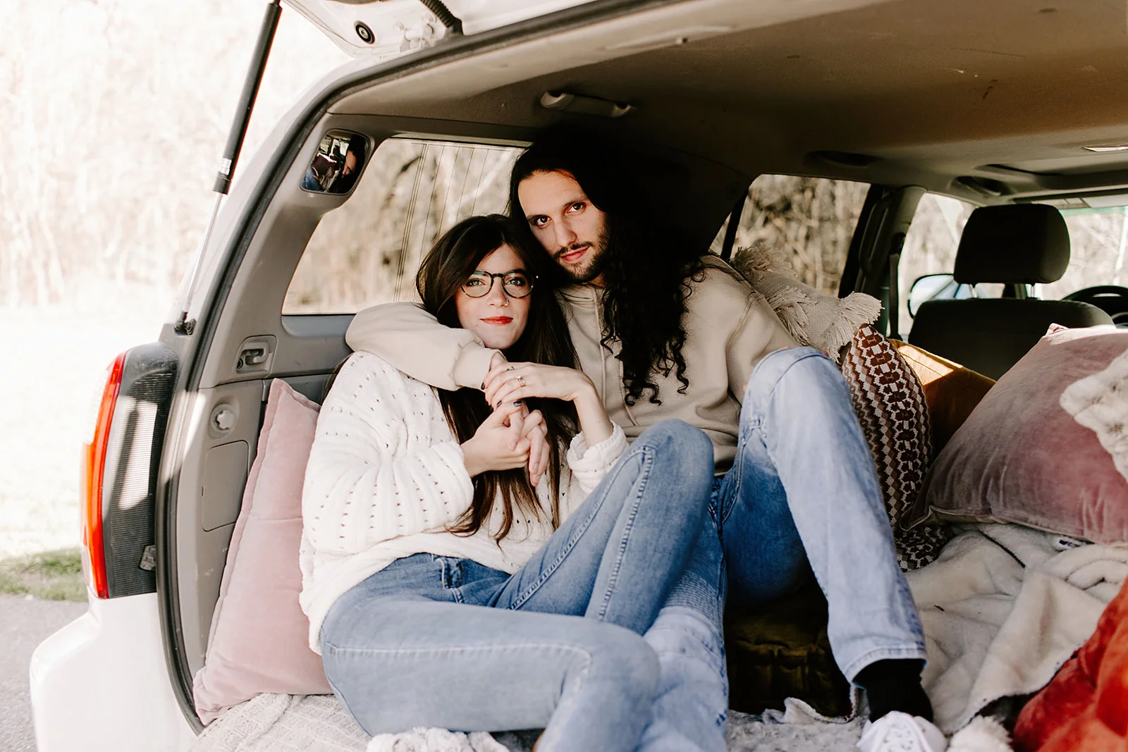 Couples-session-car-Indianapolis-5.jpg