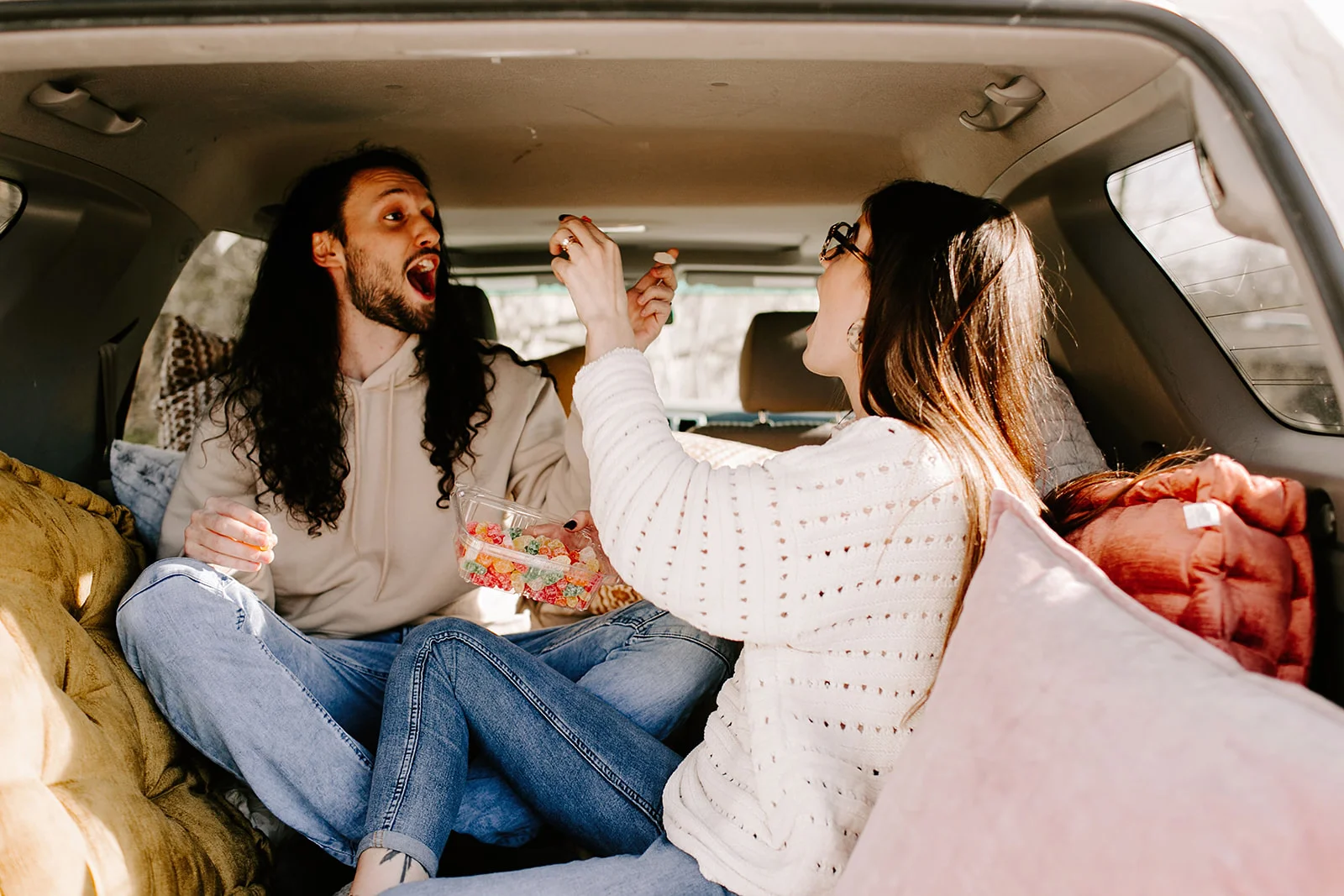 Couples-session-car-Indianapolis-18.jpg