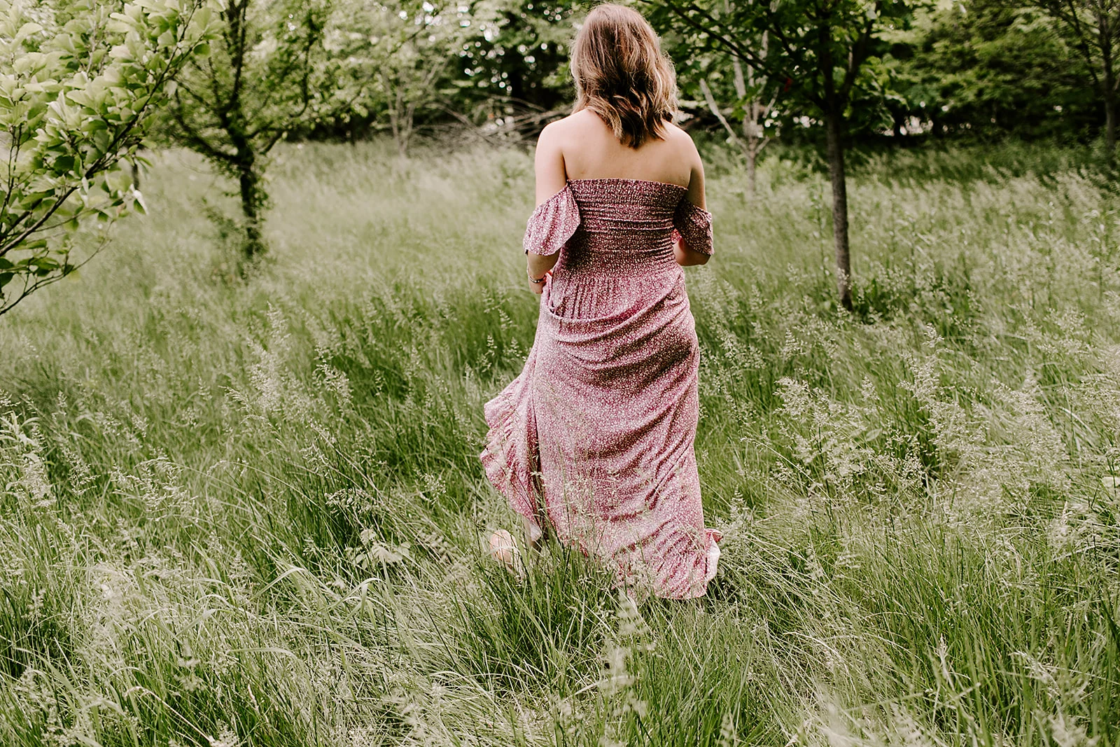 Casie_and_Sean_Maternity_session_at_cool_creek_park_in_Carmel_Indiana_by_Emily_Wehner-165.jpg
