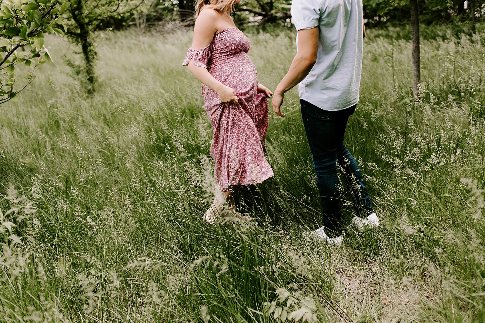 Casie_and_Sean_Maternity_session_at_cool_creek_park_in_Carmel_Indiana_by_Emily_Wehner-168.jpg