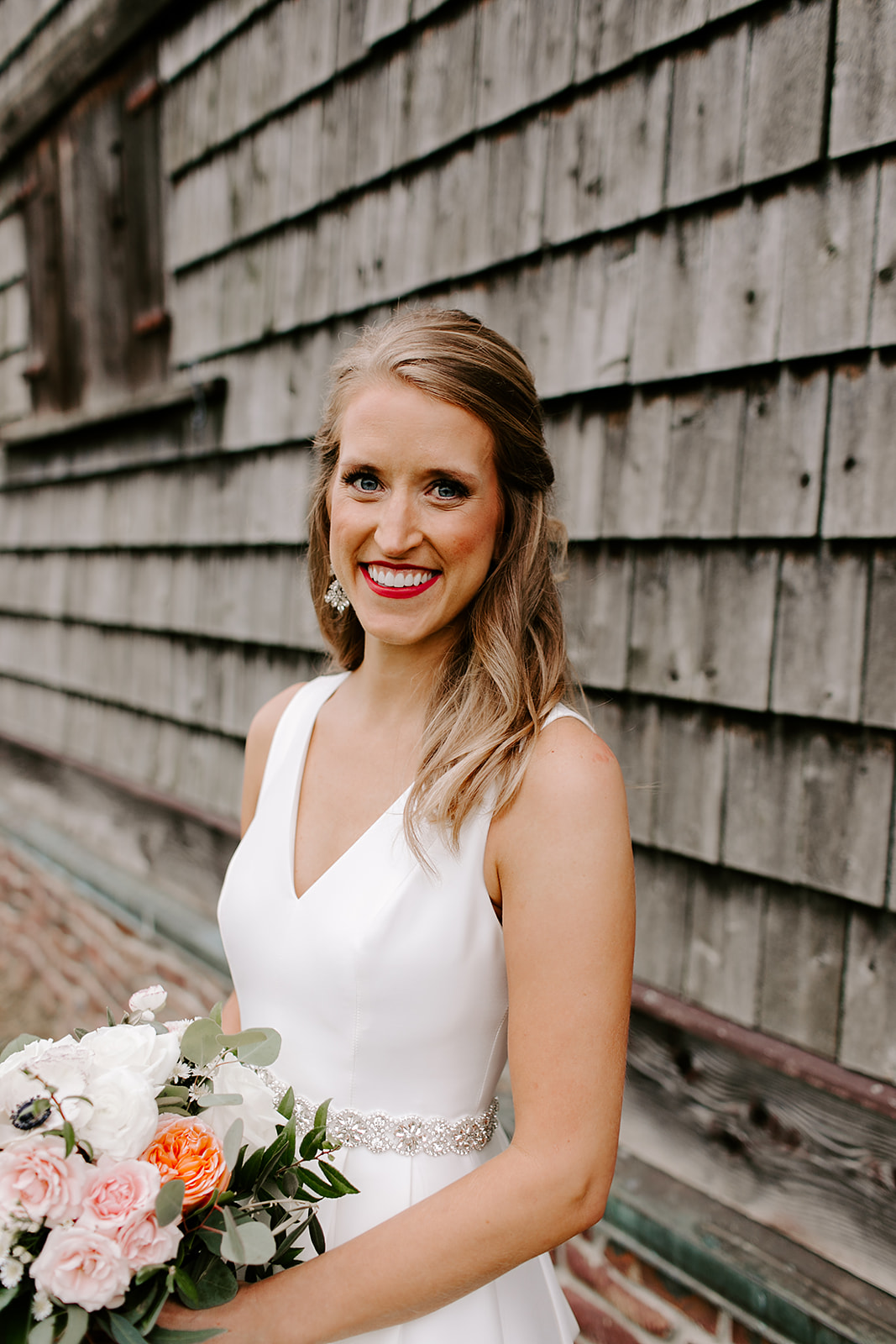 Bridal portrait with wedding flowers inspiration | Emily Wehner photography, Indiana wedding photographer