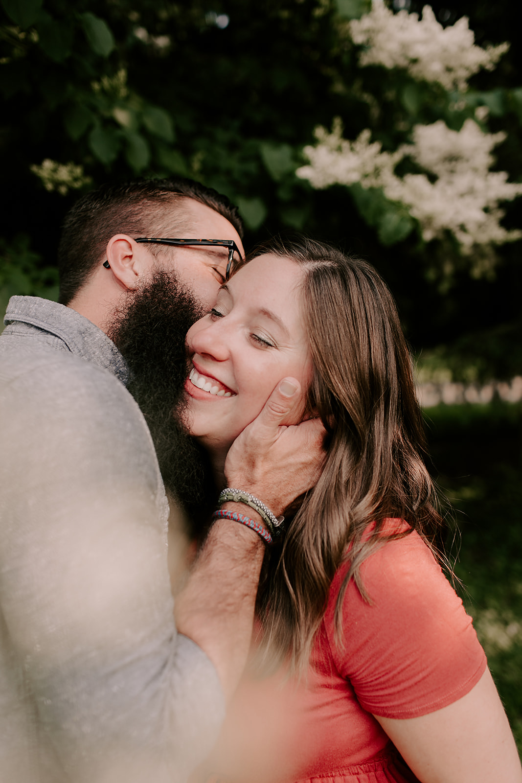 Outdoor maternity session in Indianapolis, Indiana | Photography by Emily Elyse Wehner