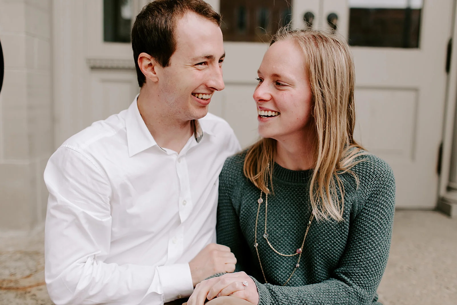 Rainy Noblesville Engagement Session including outfit ideas and posing inspiration | Photography by Emily Elyse Wehner, Noblesville Engagement photographer